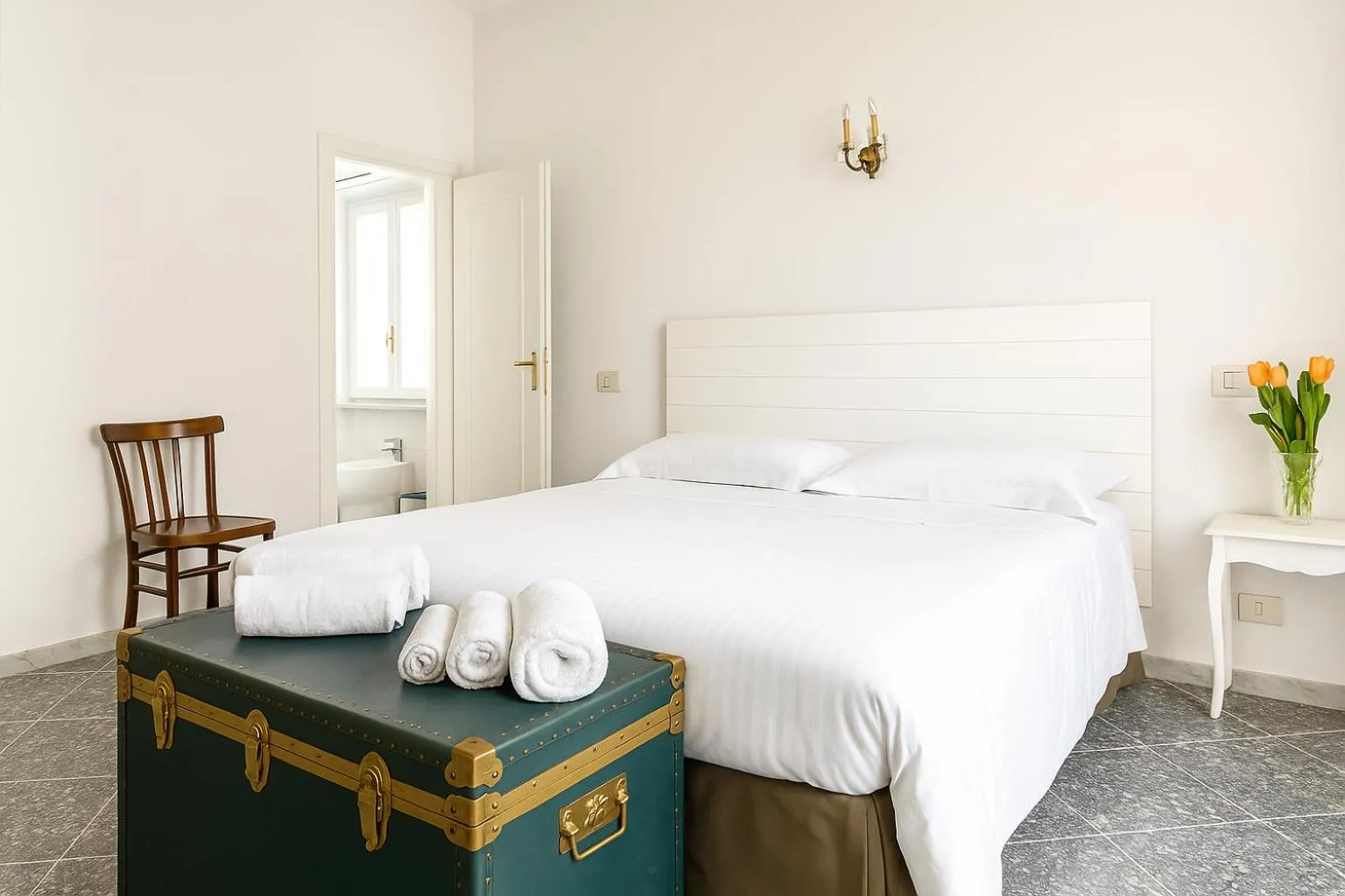 Bed in Roma Talenti Breme B&B