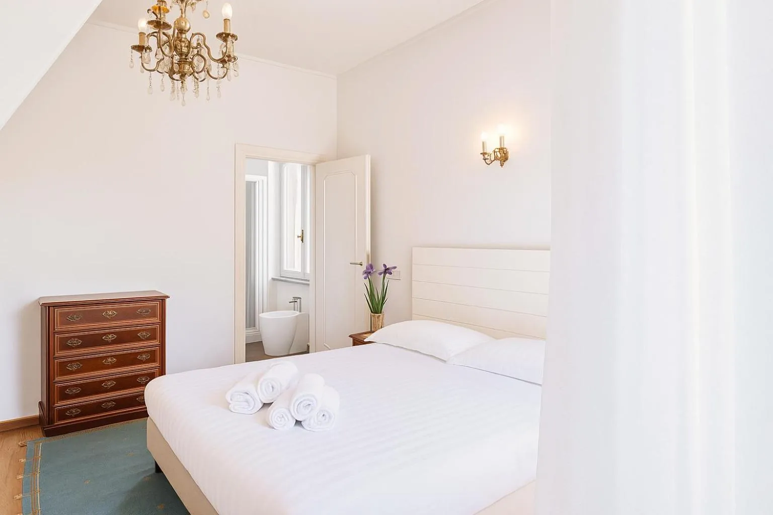 Bed in Roma Talenti Breme B&B