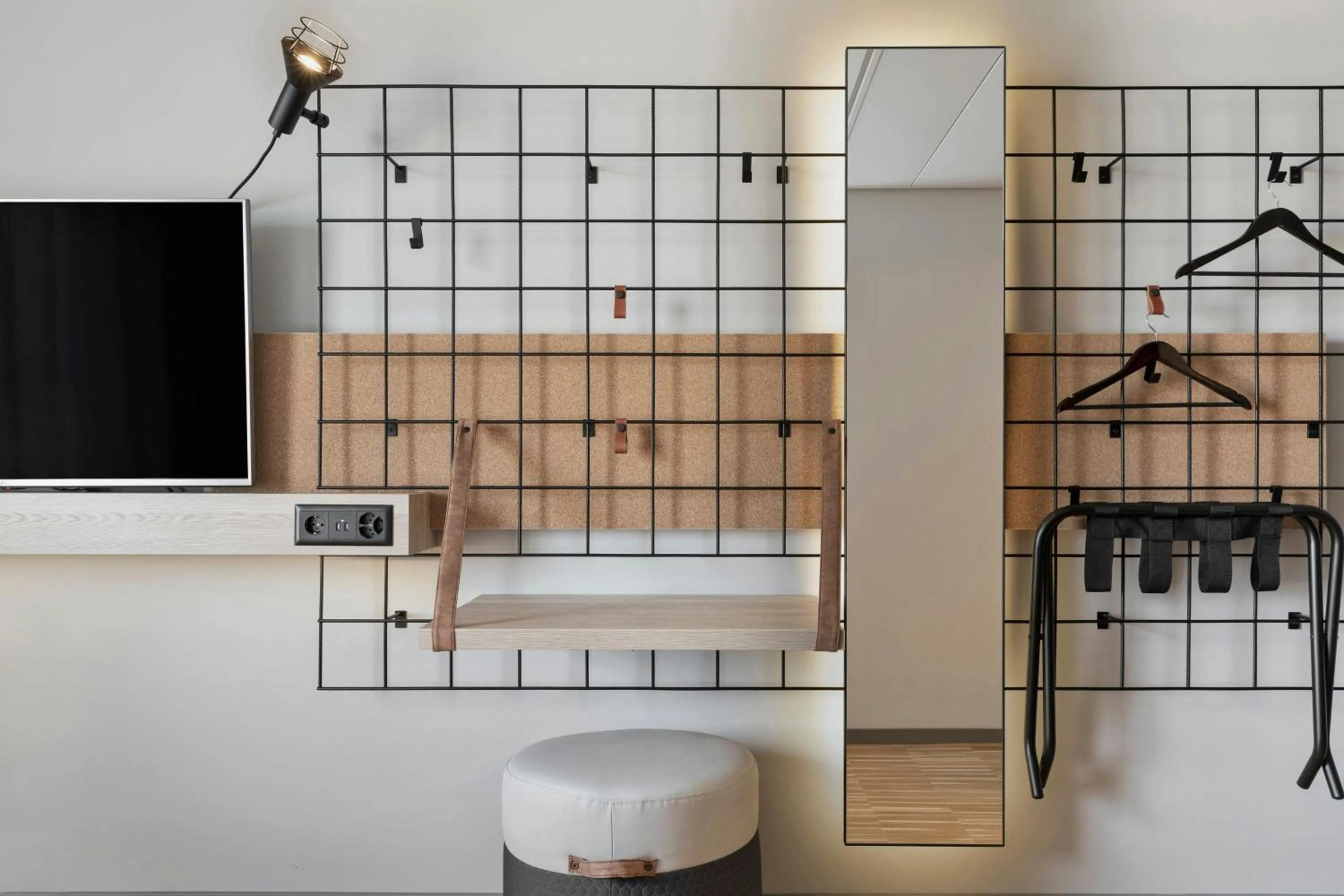 Photo of the whole room in Moxy Rapperswil