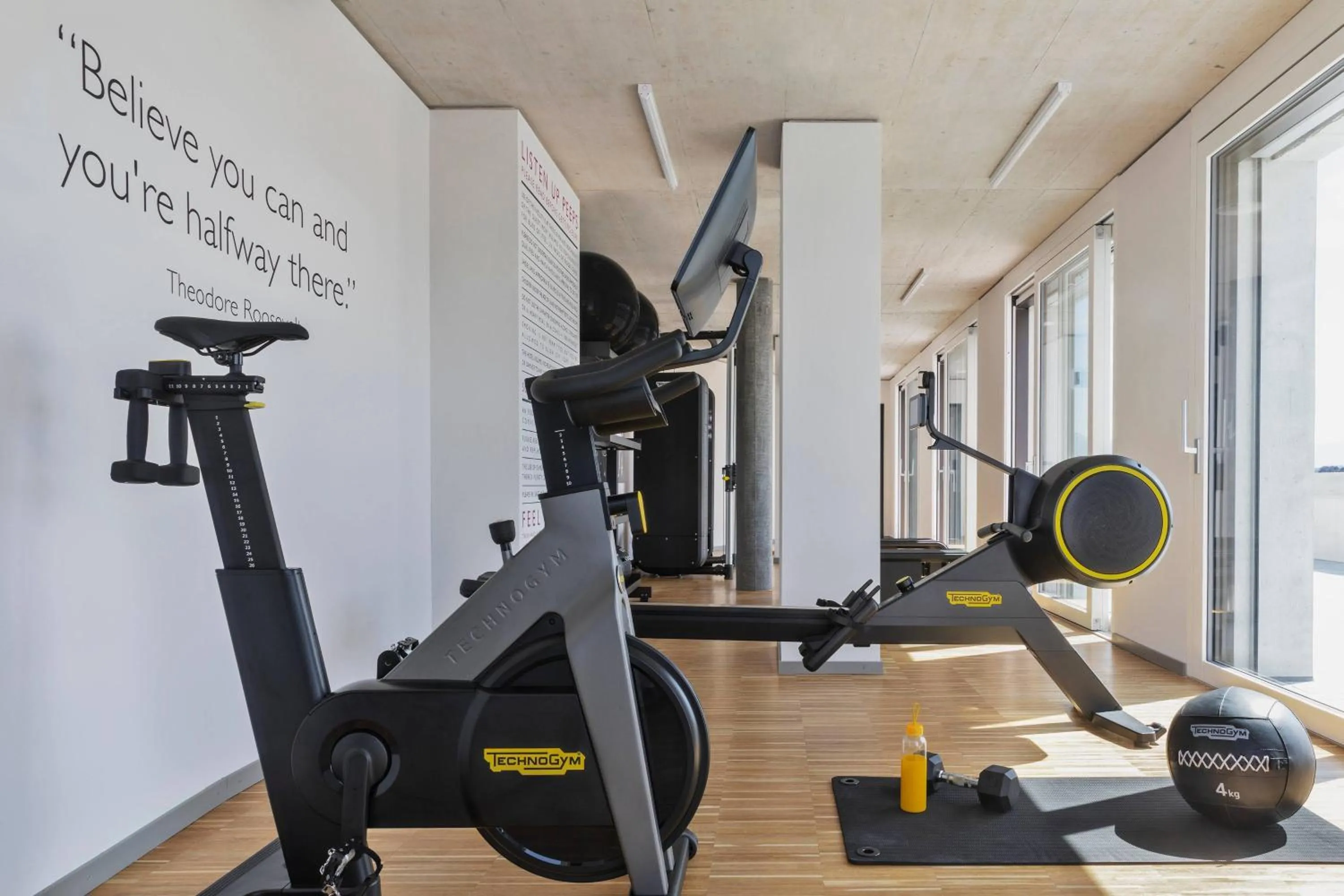 Fitness centre/facilities in Moxy Rapperswil