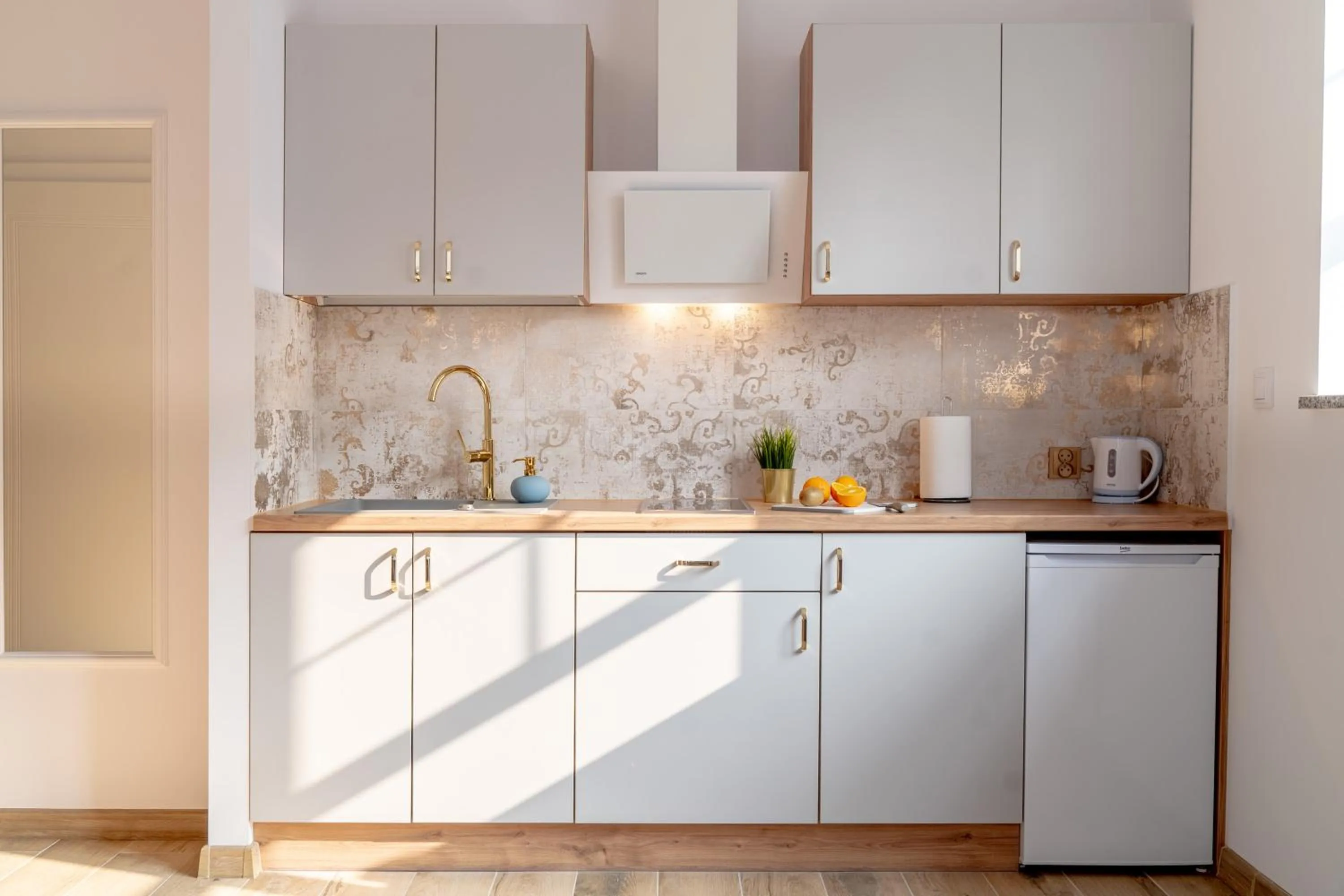 Kitchen or kitchenette in Helios Aparthotel