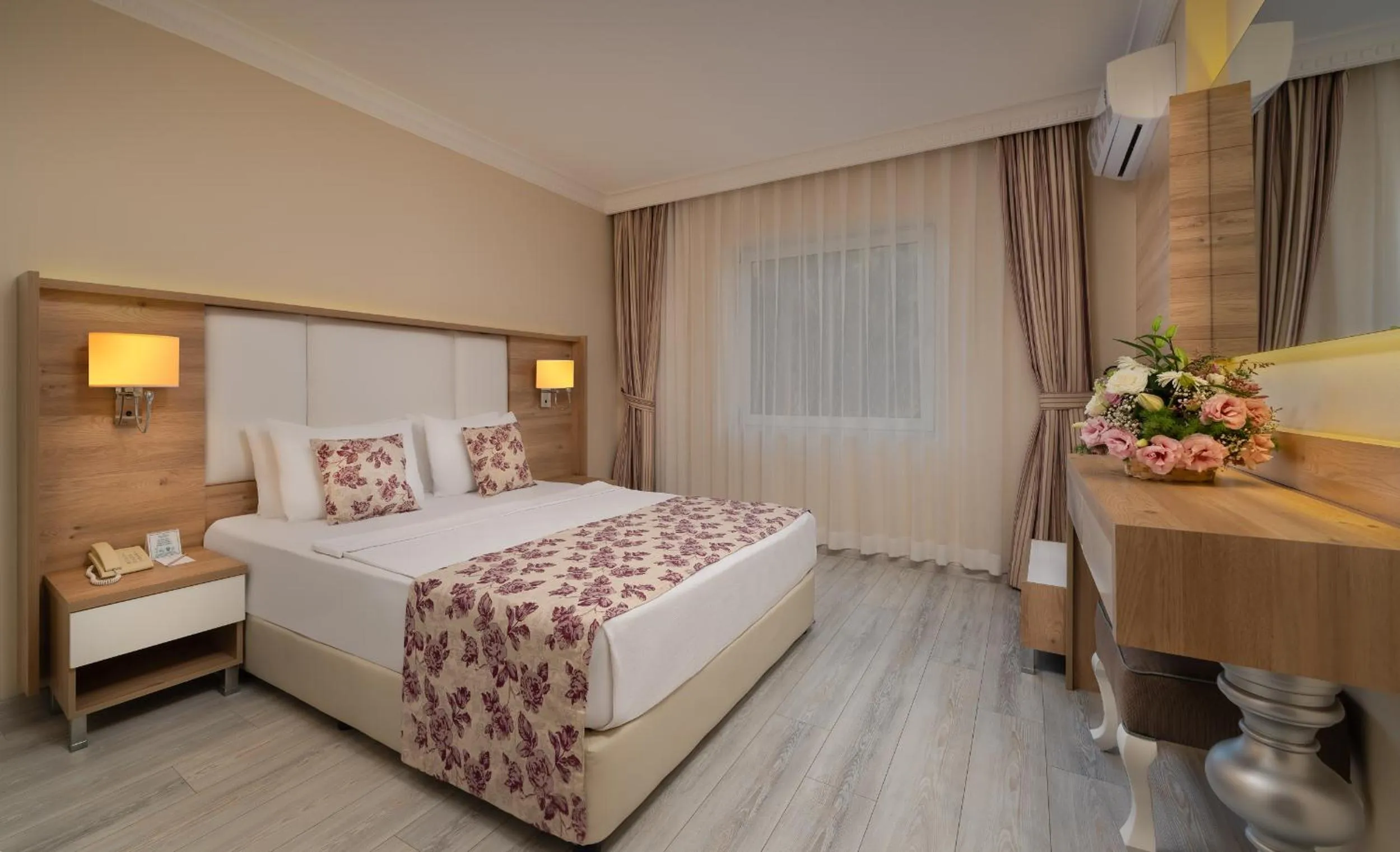 Bed in Royal Garden Beach Hotel