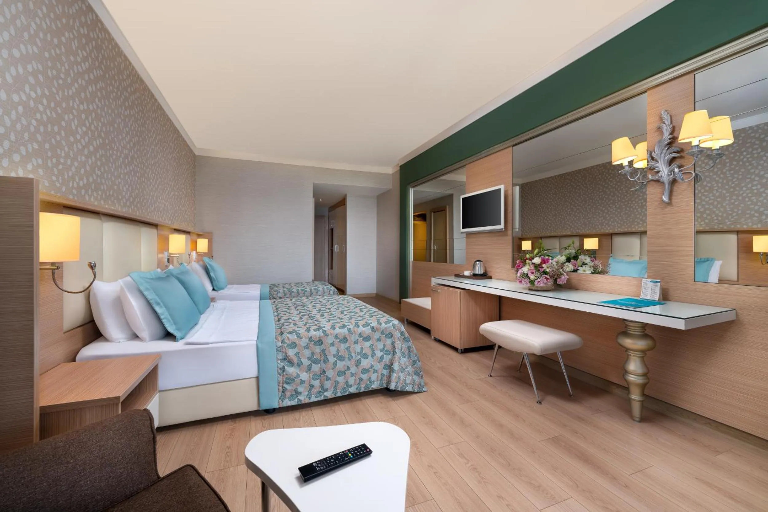 Bedroom, Bed in Royal Garden Beach Hotel