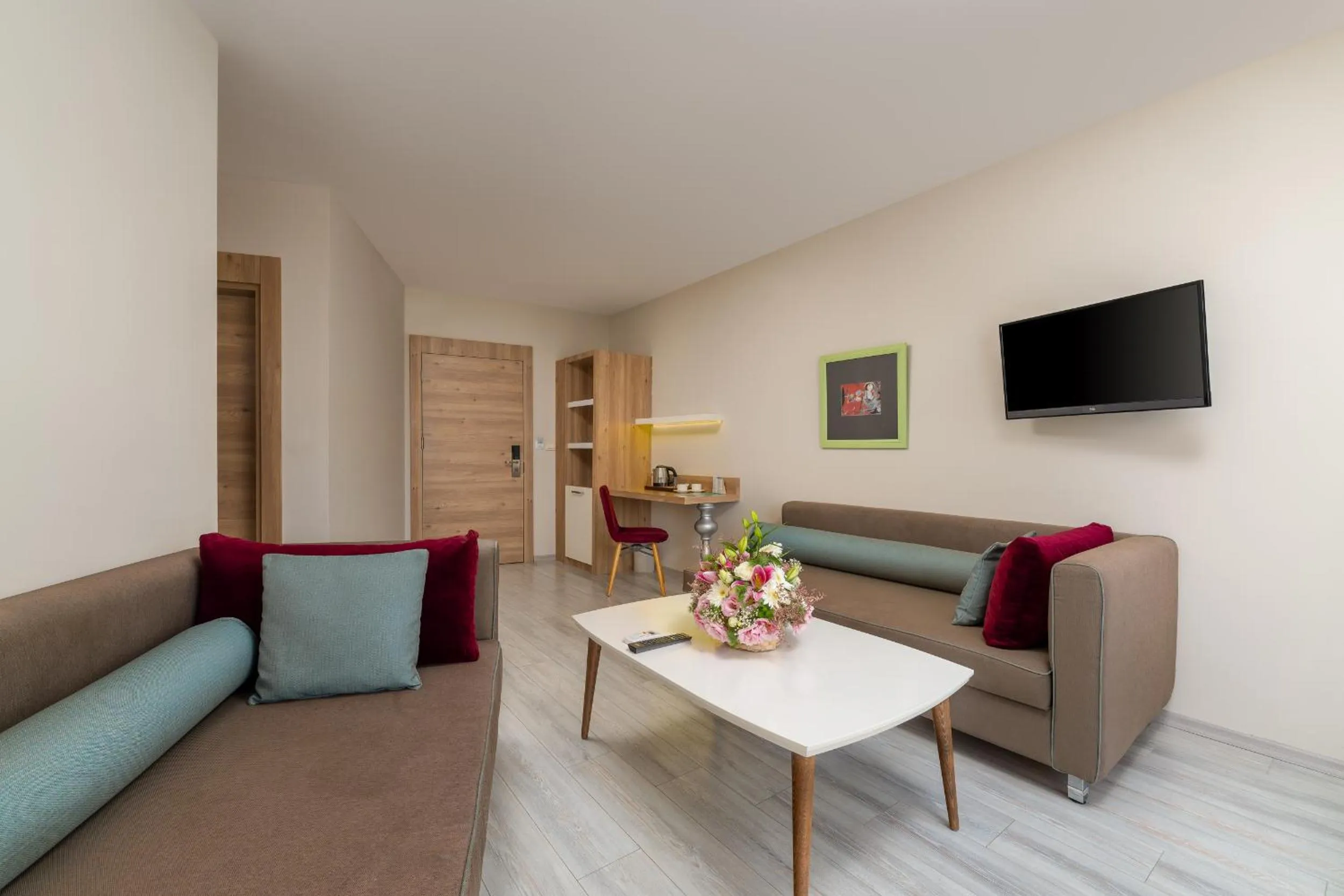 Royal Garden Beach Hotel