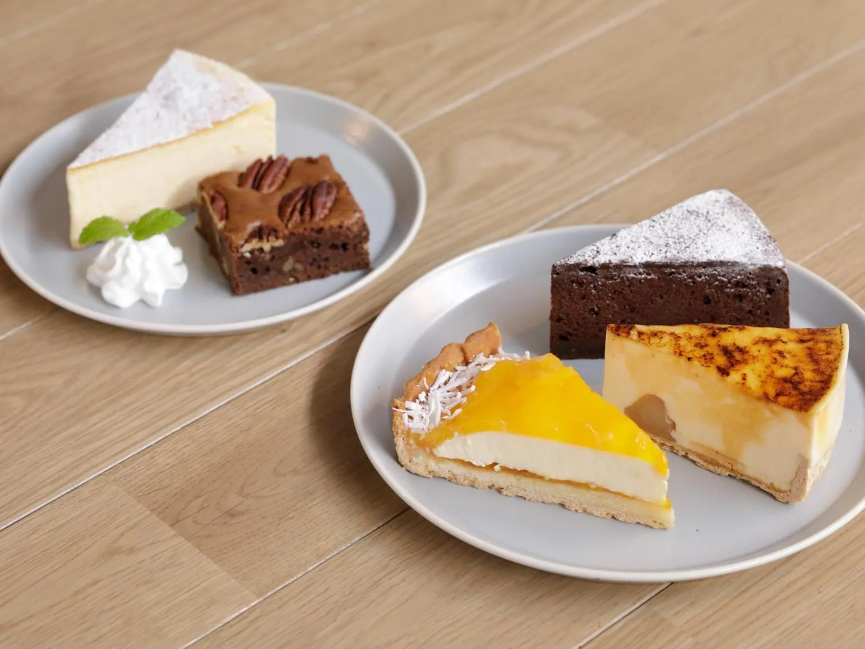 Food and drinks in LAMP LIGHT BOOKS HOTEL sapporo