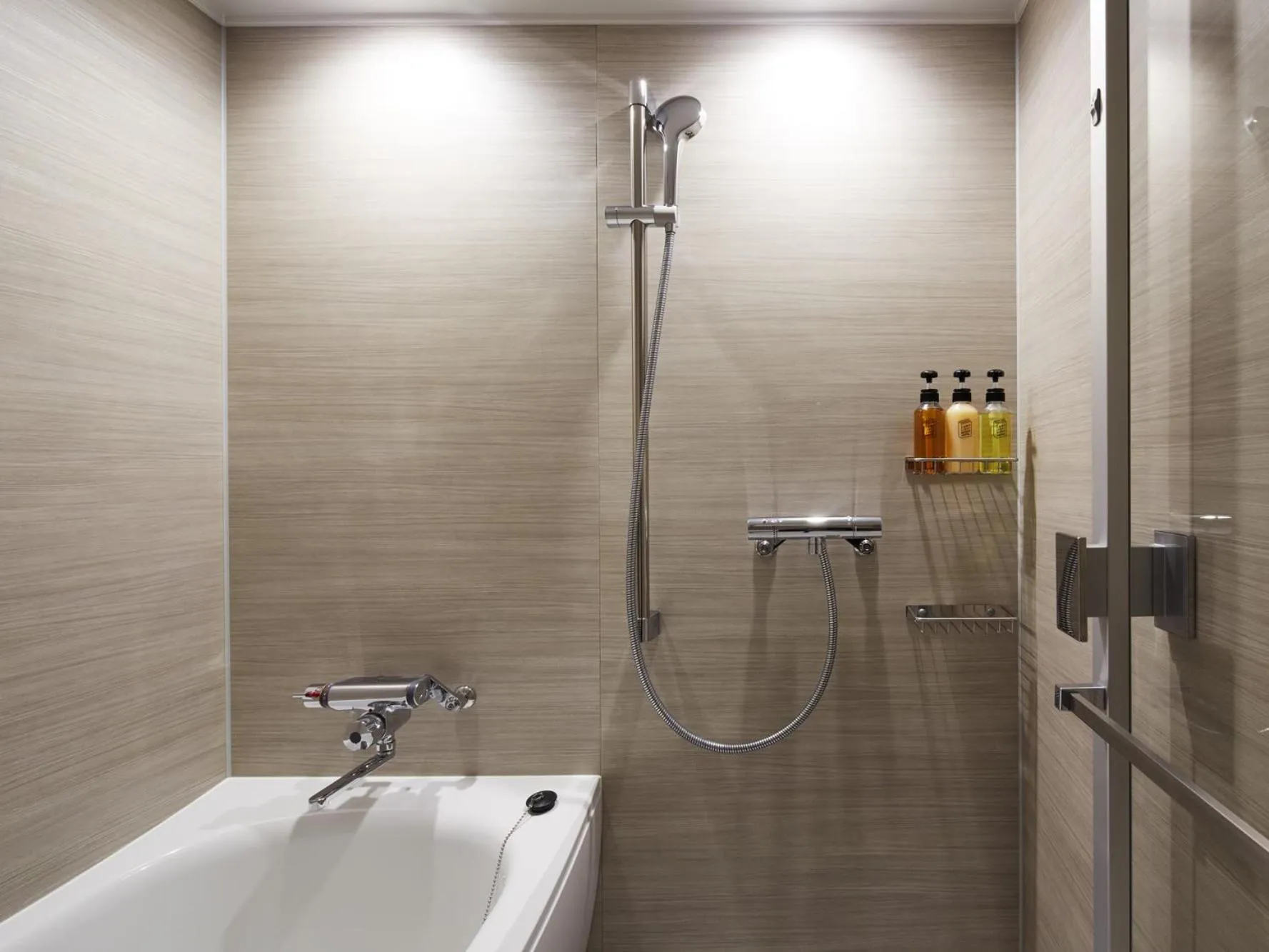 Bathroom in LAMP LIGHT BOOKS HOTEL sapporo