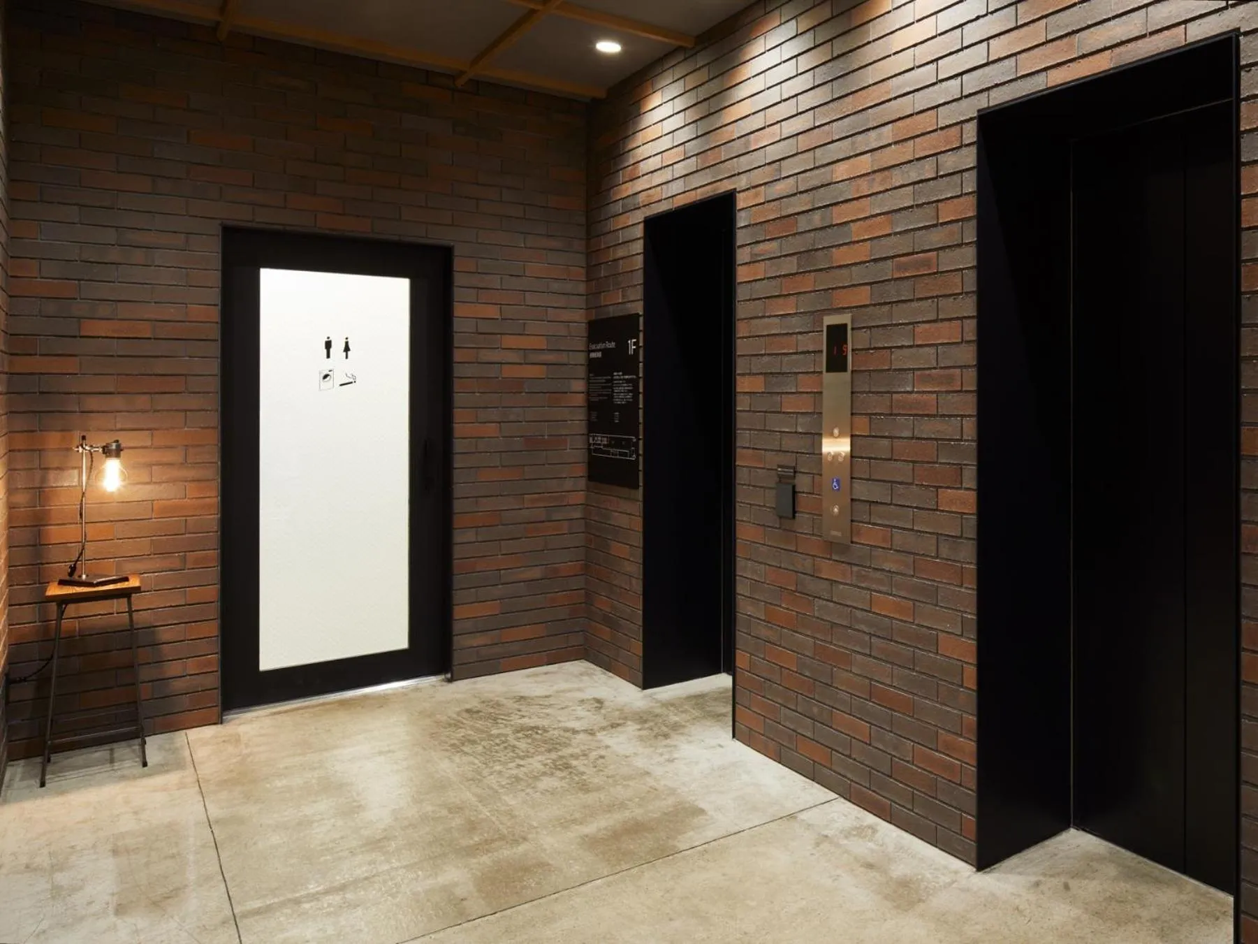 Area and facilities in LAMP LIGHT BOOKS HOTEL sapporo