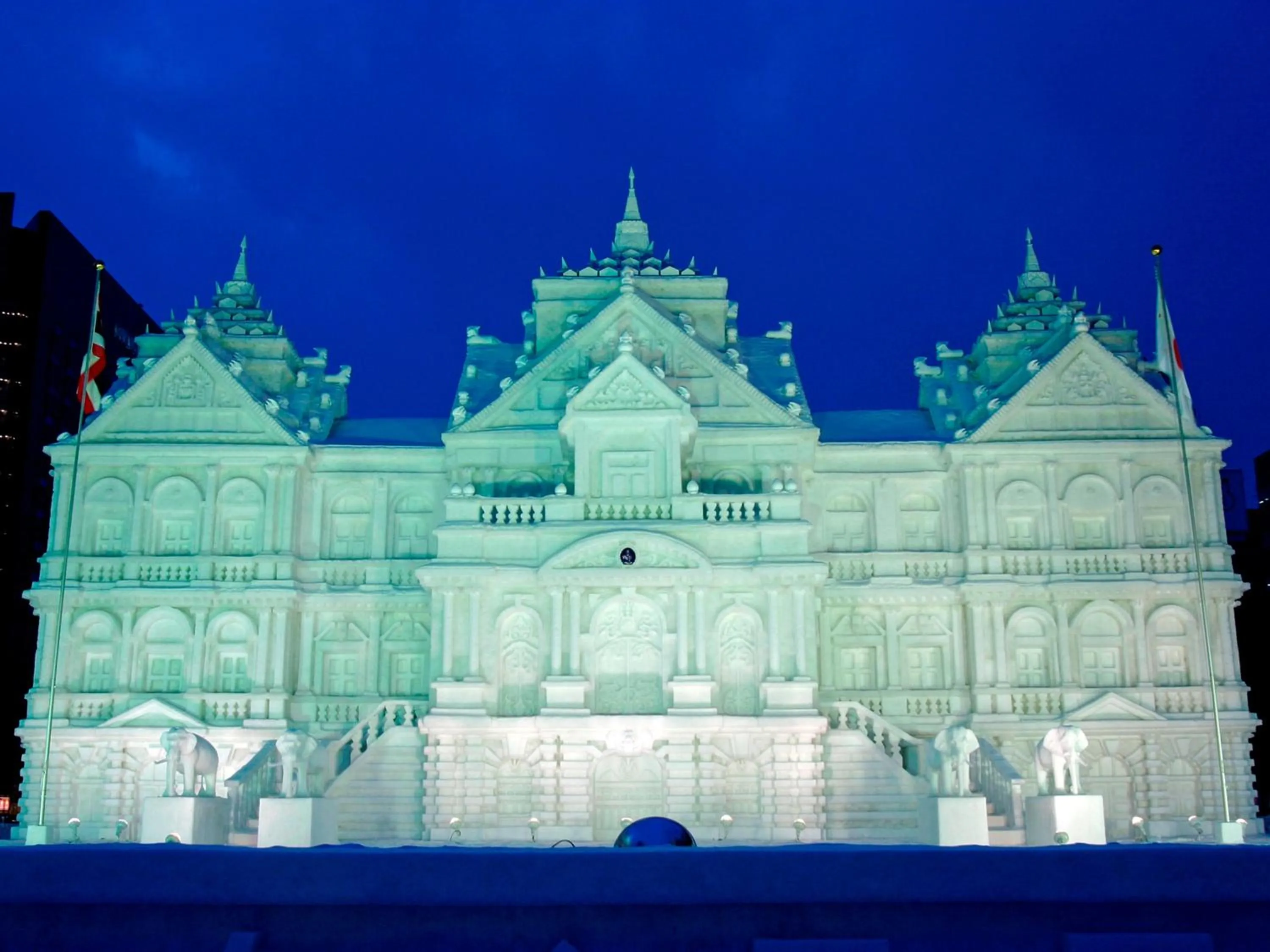 Nearby landmark in LAMP LIGHT BOOKS HOTEL sapporo