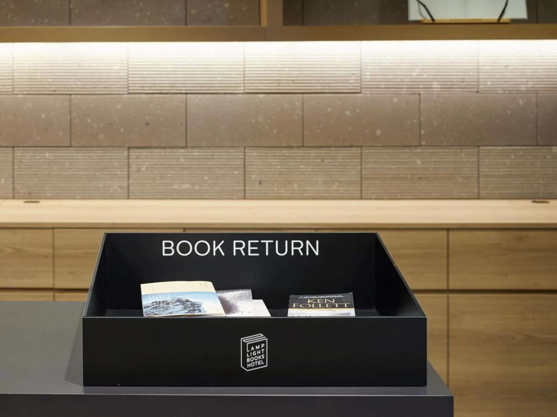 Area and facilities in LAMP LIGHT BOOKS HOTEL sapporo