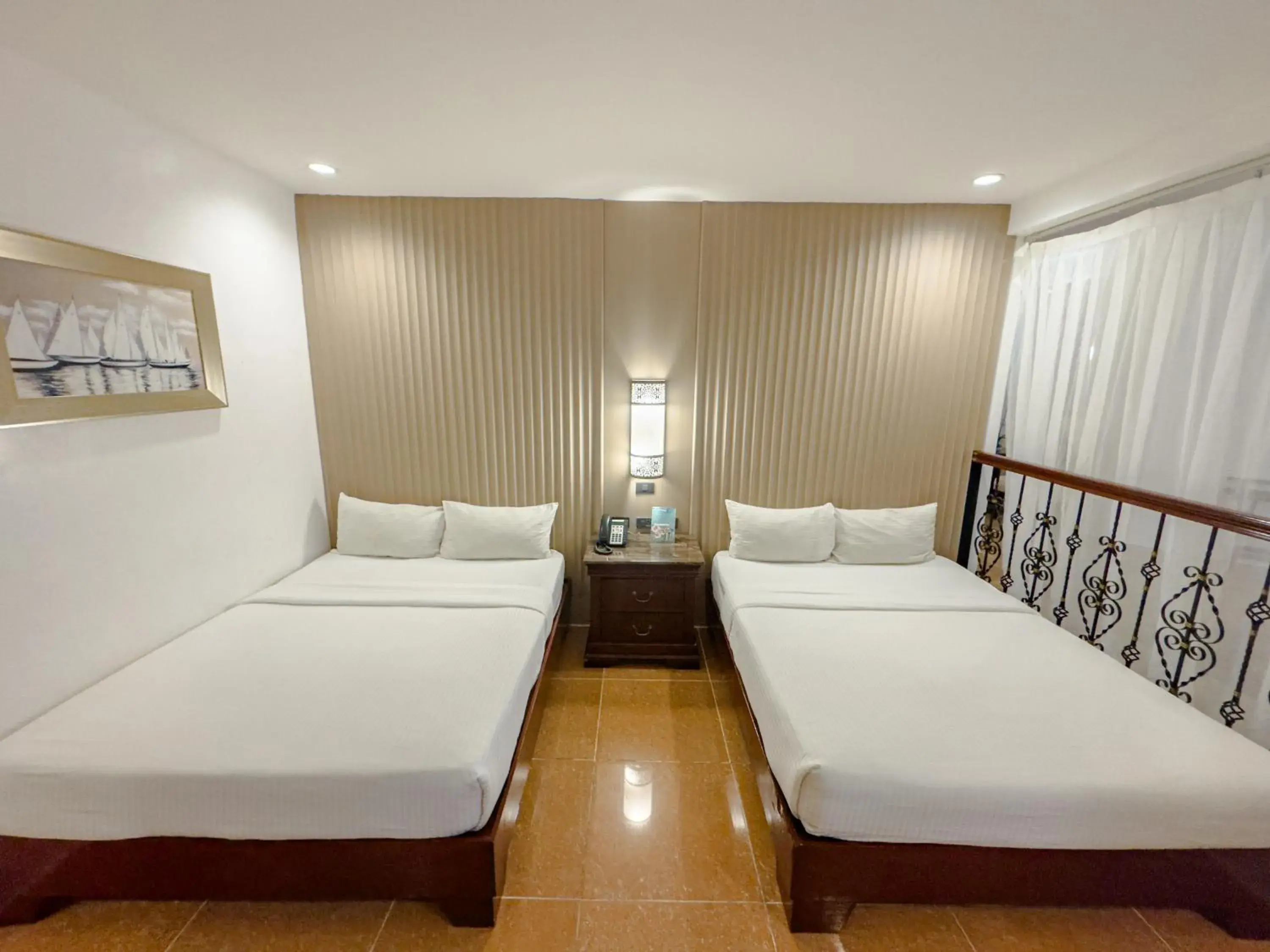 Family, Bed in Boracay Summer Palace Hotel Family, Bed in Boracay Summer Palace Hotel