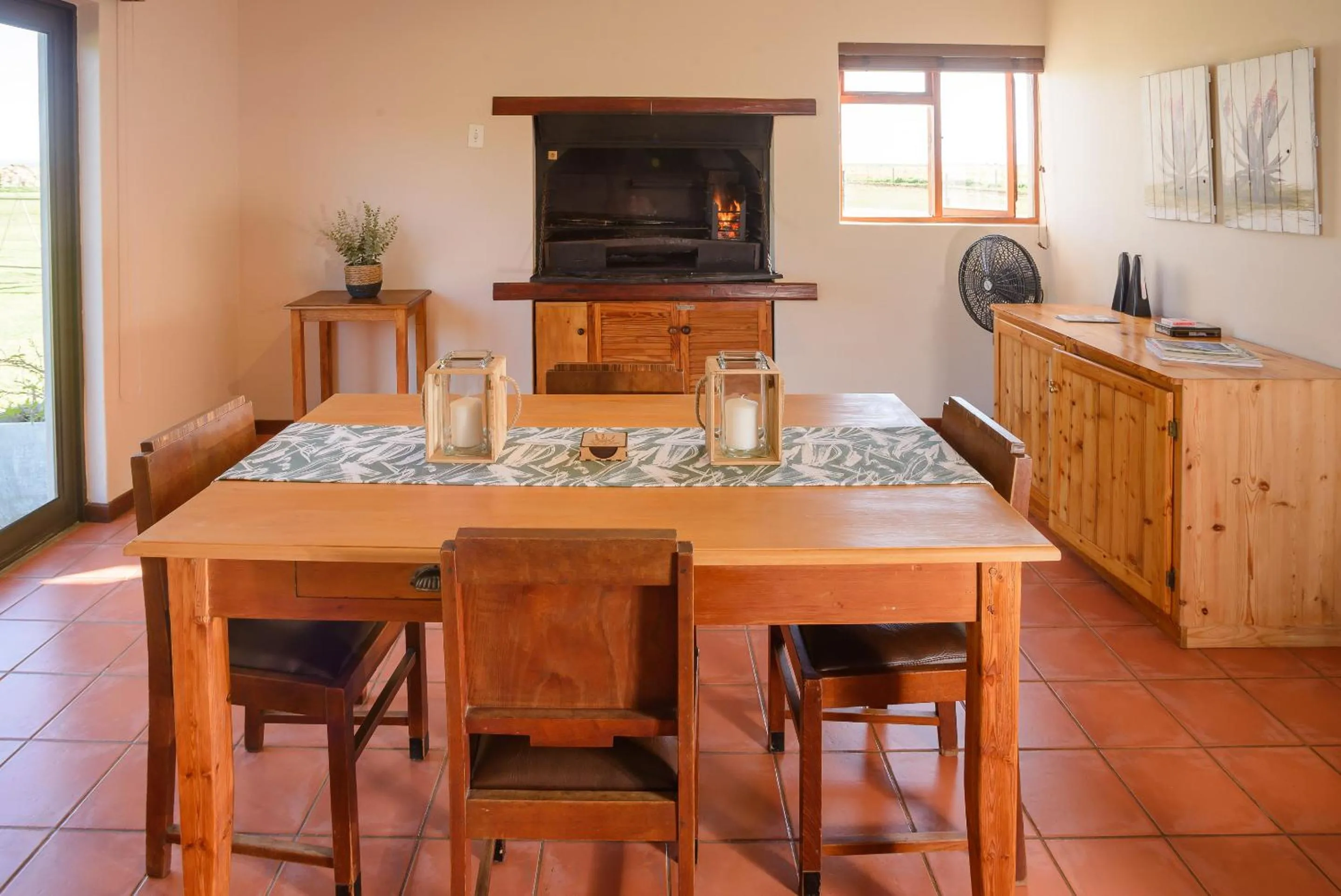 Oorvloed Guesthouse