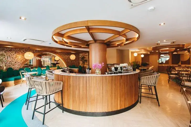 Restaurant/places to eat in The Proud Rawai Resort Restaurant/places to eat in The Proud Rawai Resort