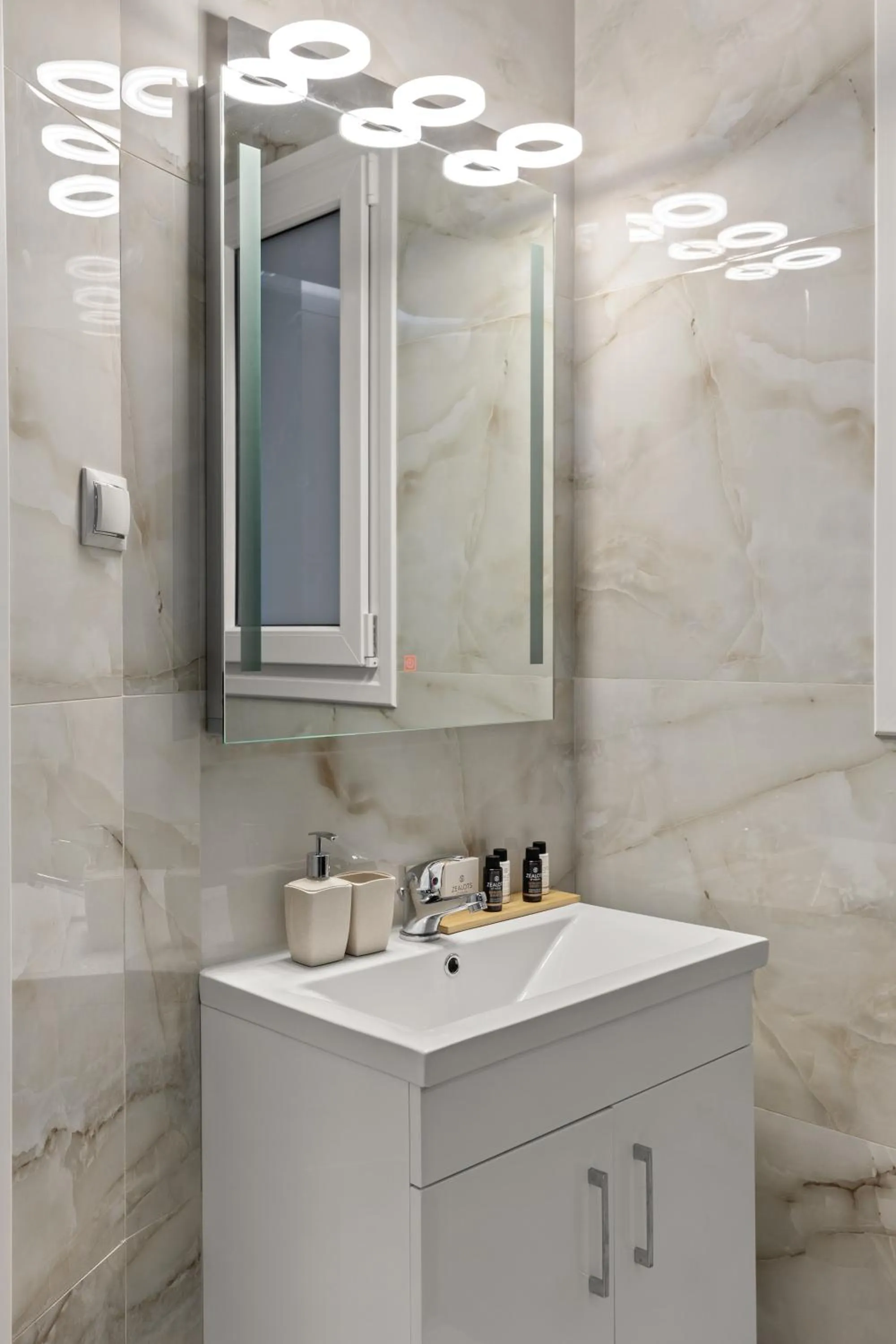 Toilet in Athens Warehouse Boutique Hotel & Suites