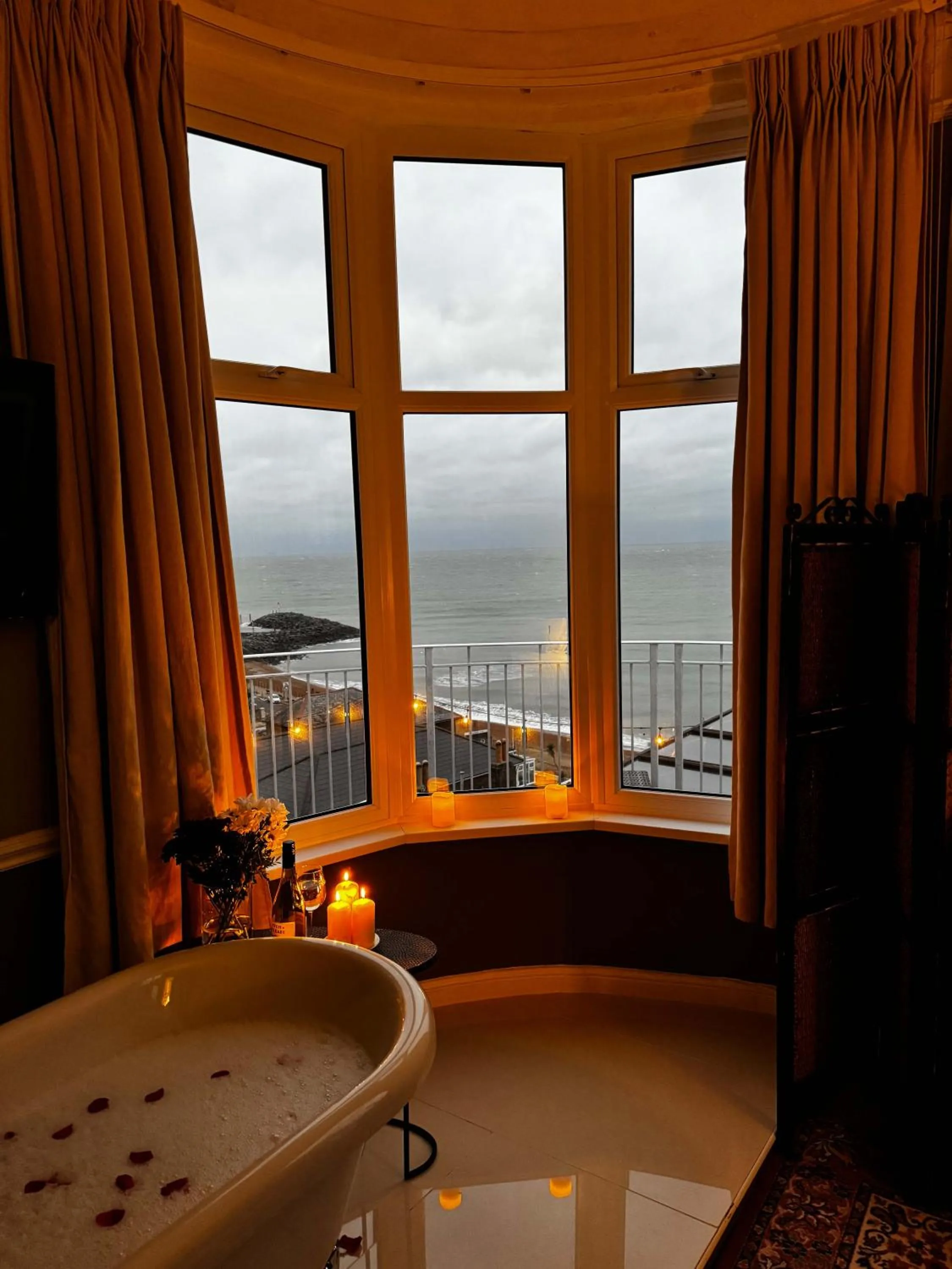 The Wellington Hotel