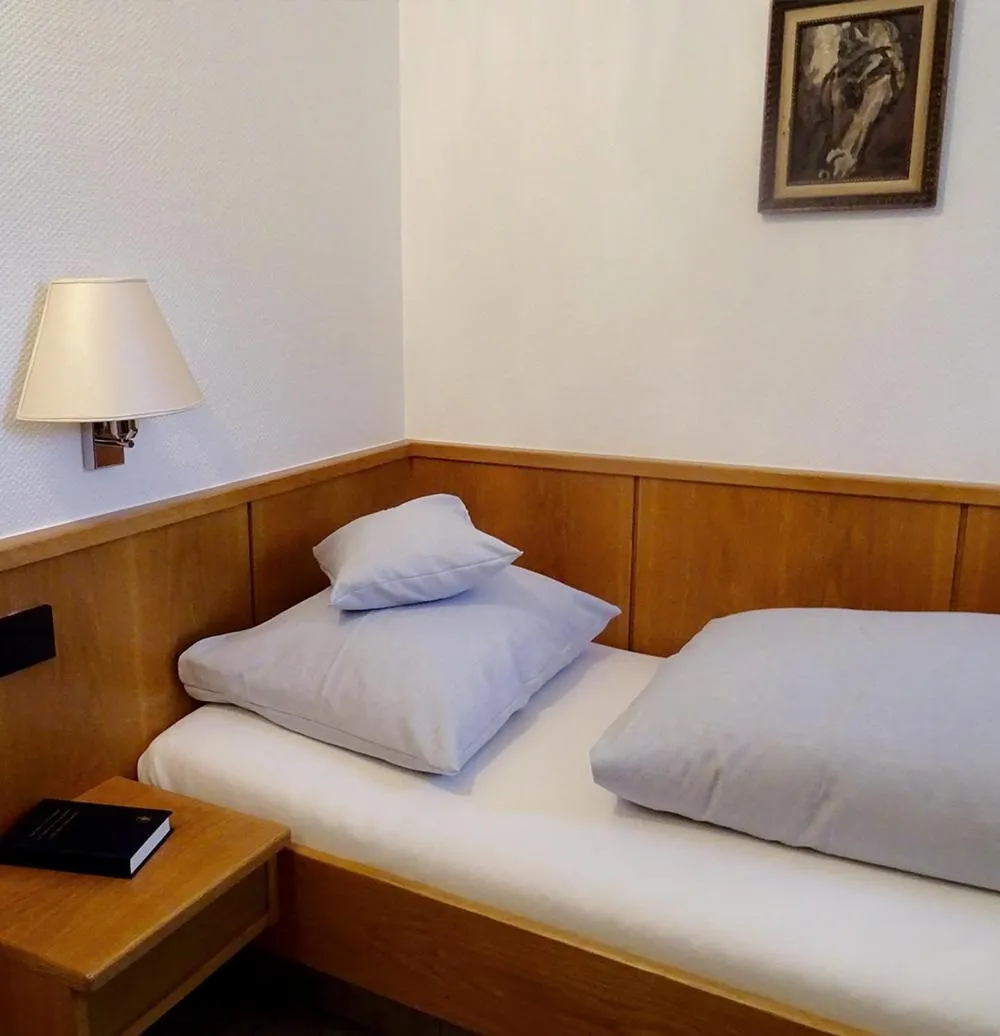 Photo of the whole room, Bed in Hotel Eberbacher Hof