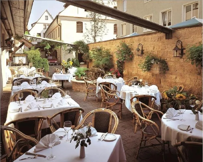 Restaurant/places to eat in Hotel Eberbacher Hof