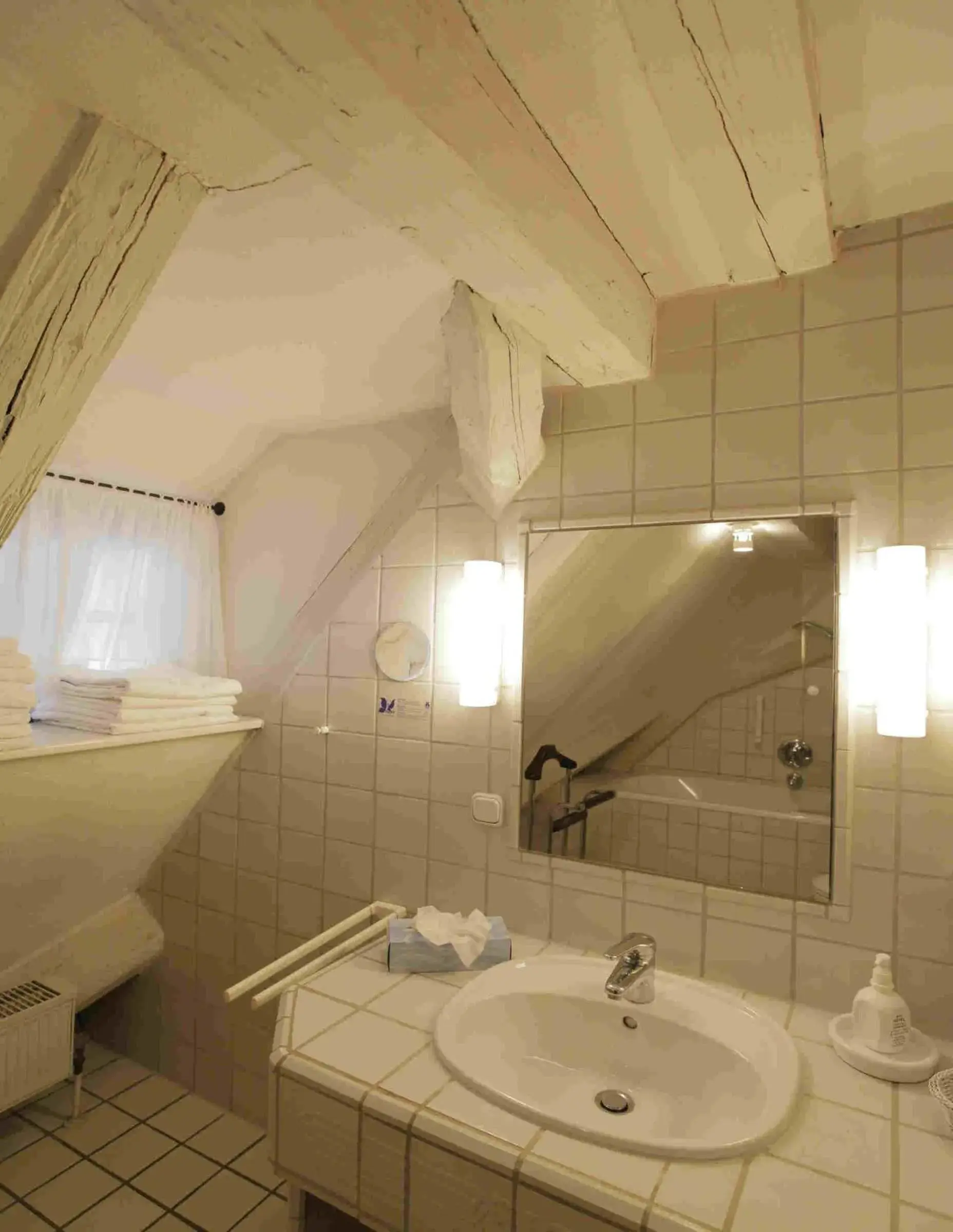 Double Room in Hotel Weisses Ross Double Room in Hotel Weisses Ross