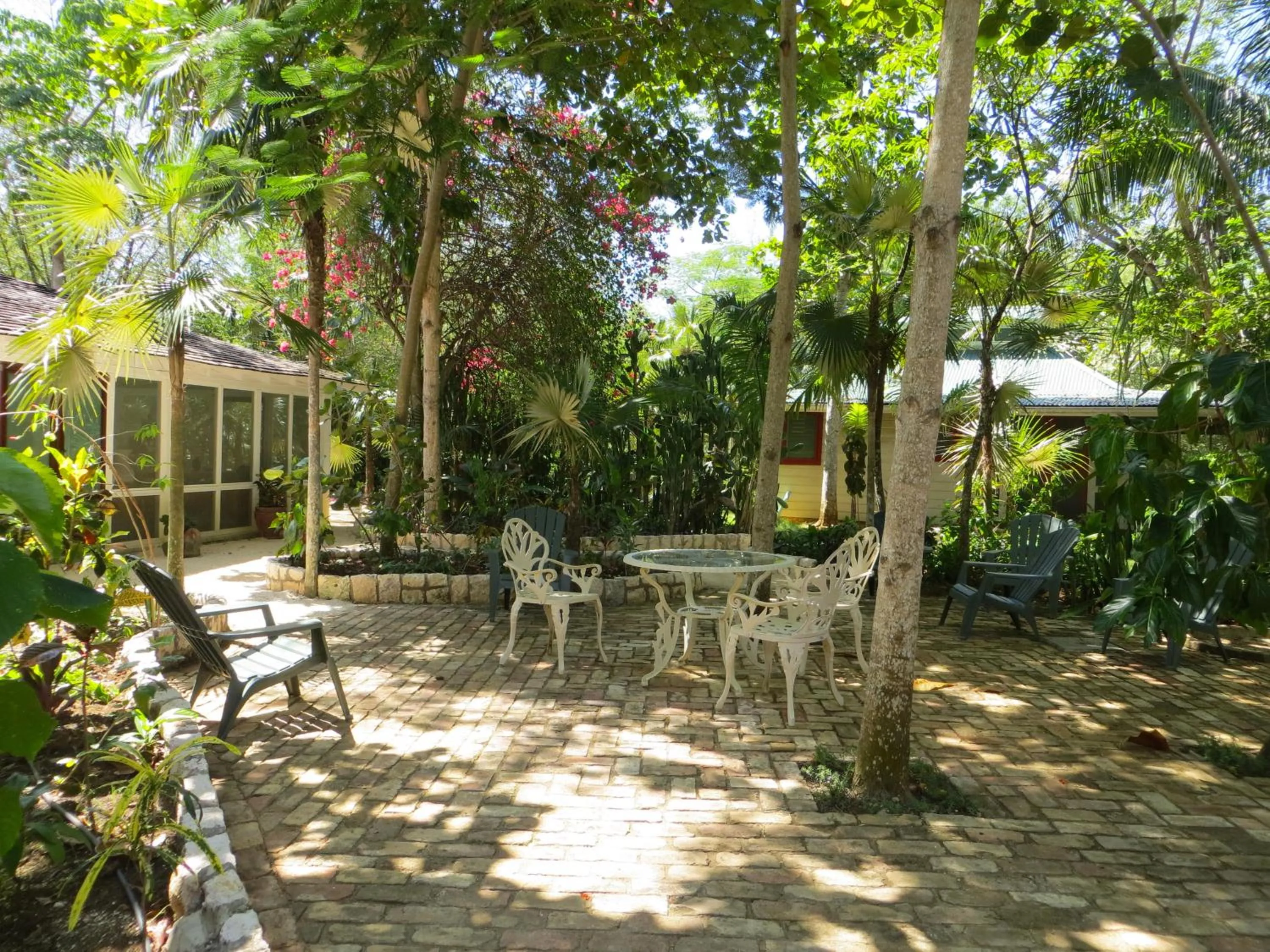 Garden in Tingalaya's Retreat