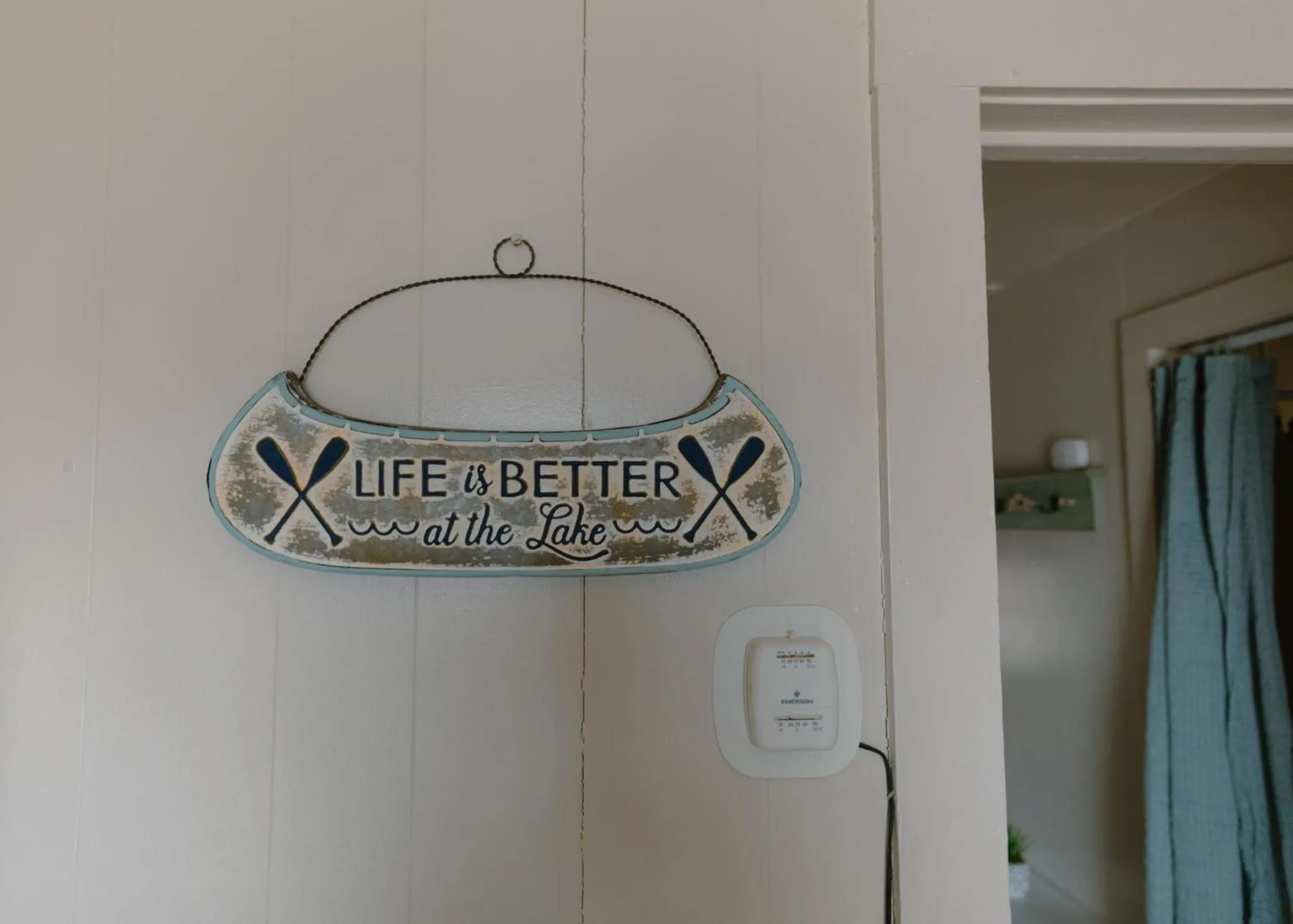 Decorative detail in East Side Motel & Cabins