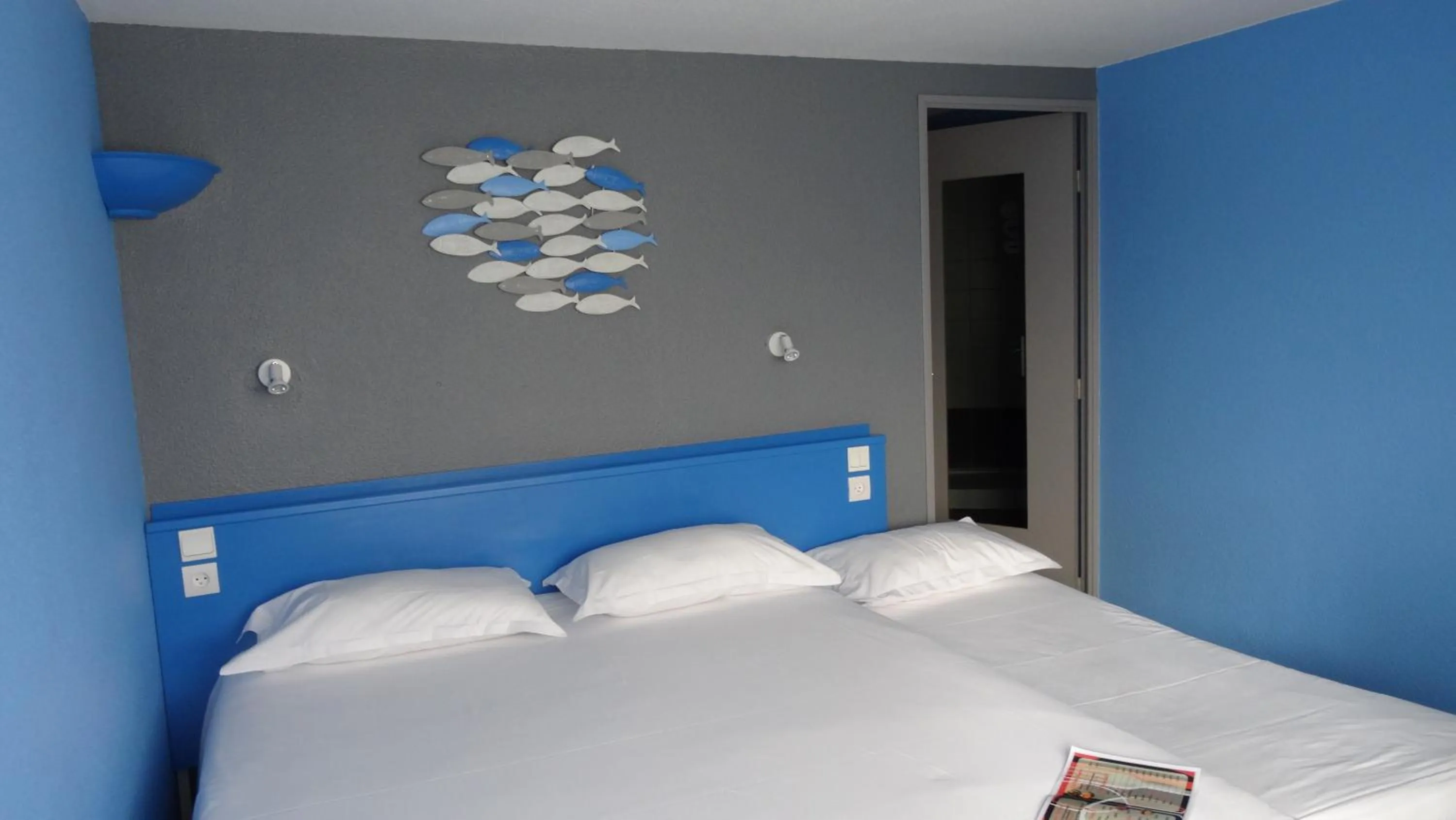 Bedroom, Bed in Initial by balladins Dieppe