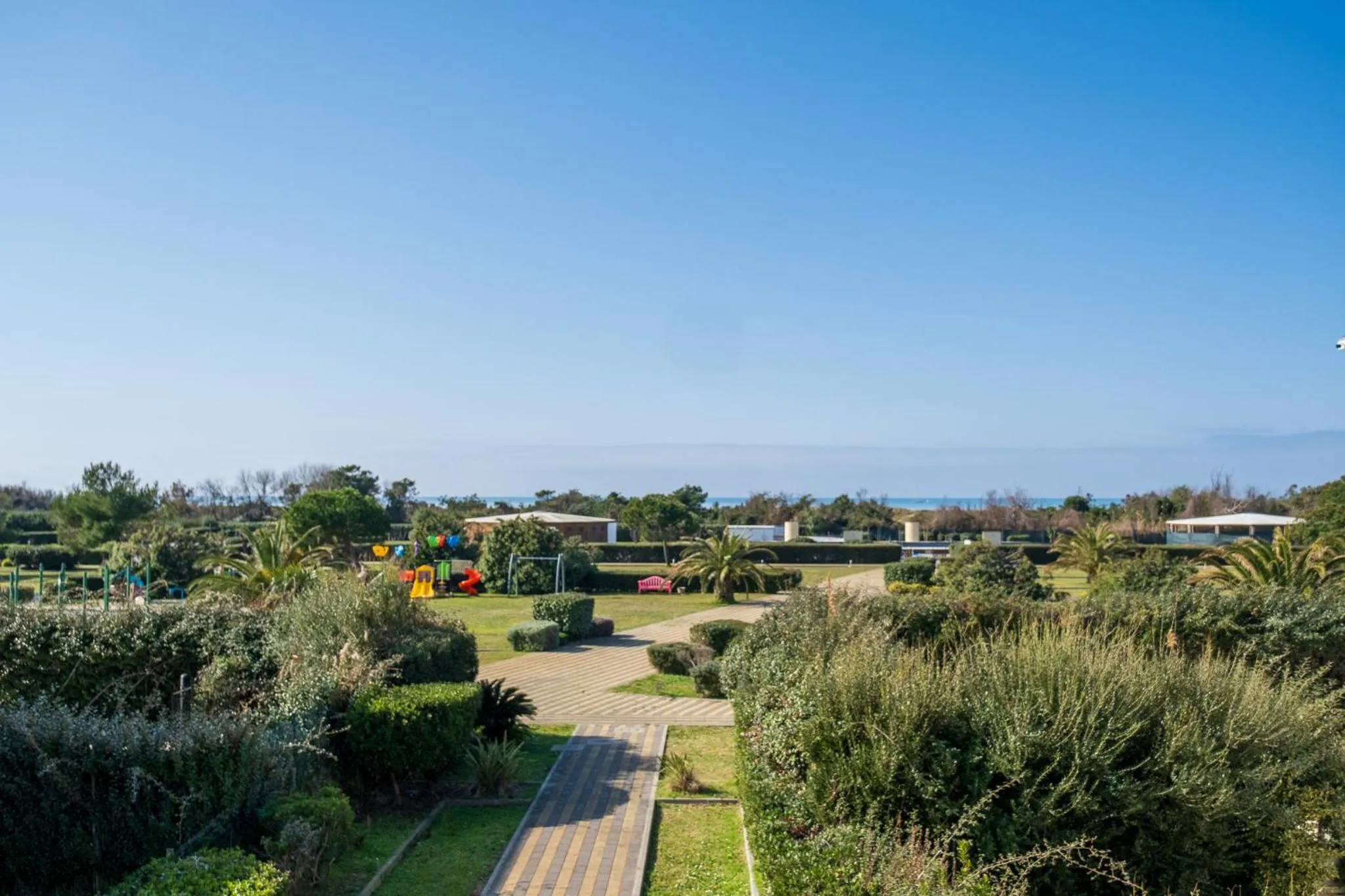 Garden in Solidago Residence