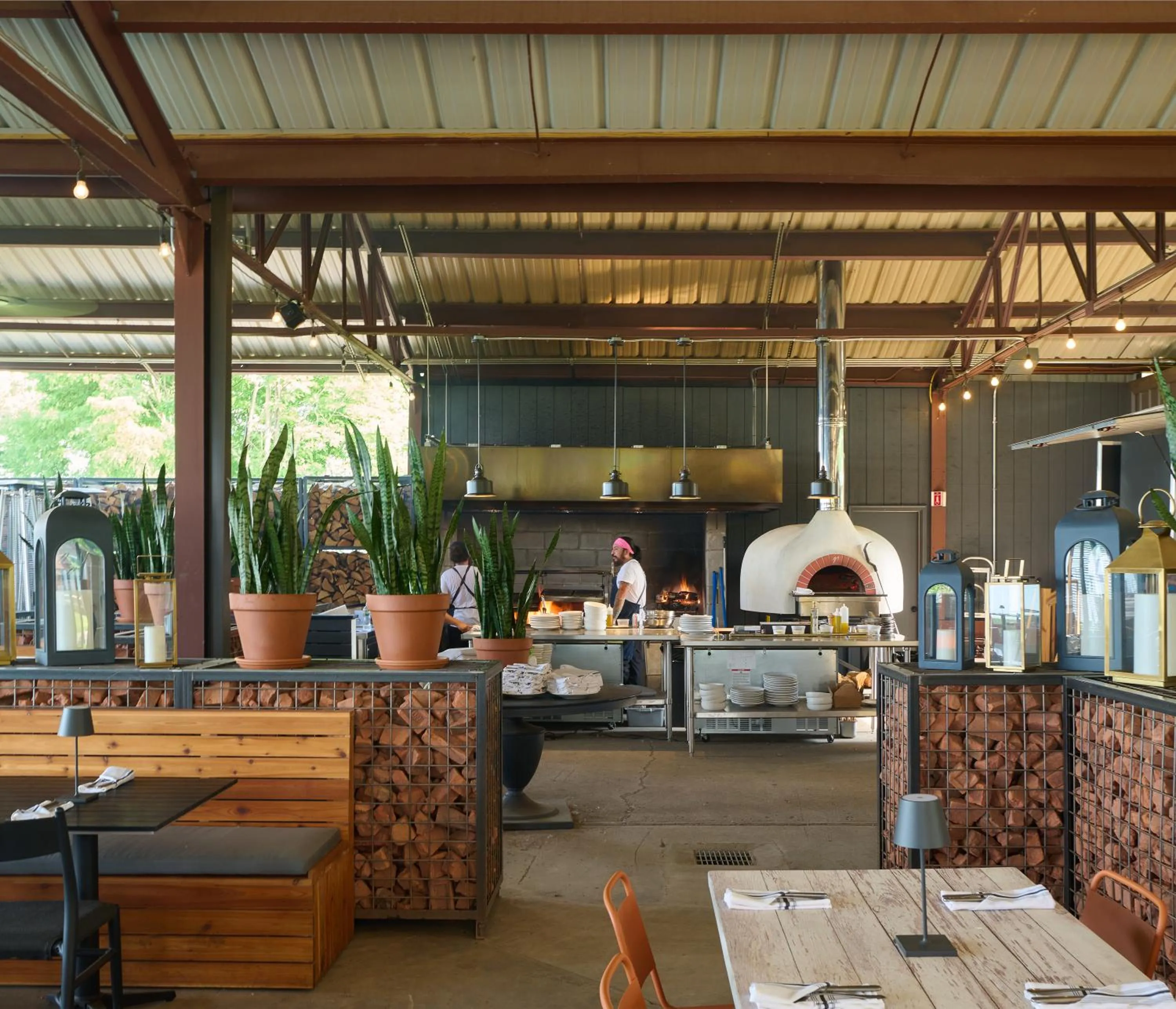 Restaurant/places to eat in Hutton Brickyards Riverfront Hotel & Venue