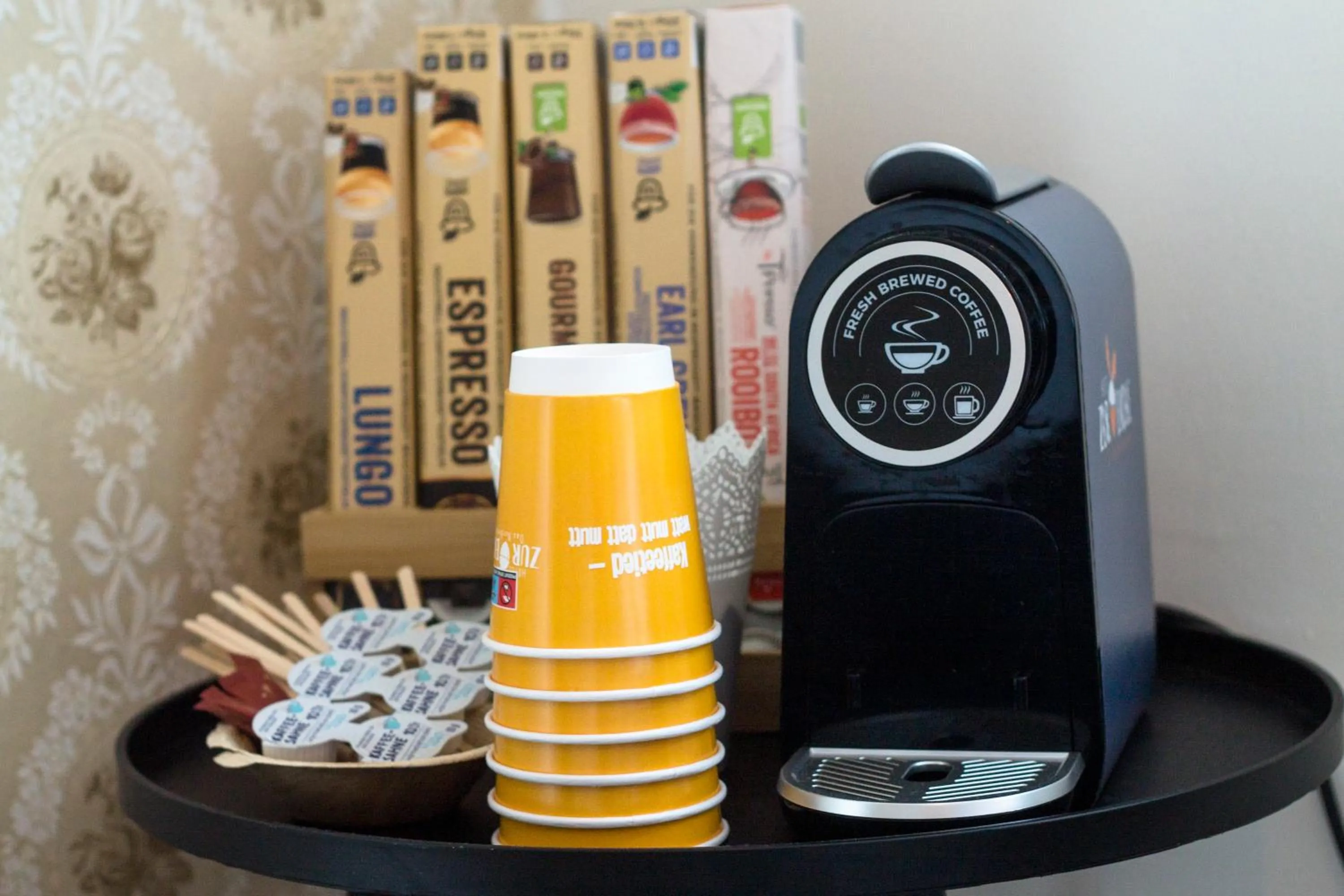 Coffee/tea facilities in Flair Hotel Zur Eiche