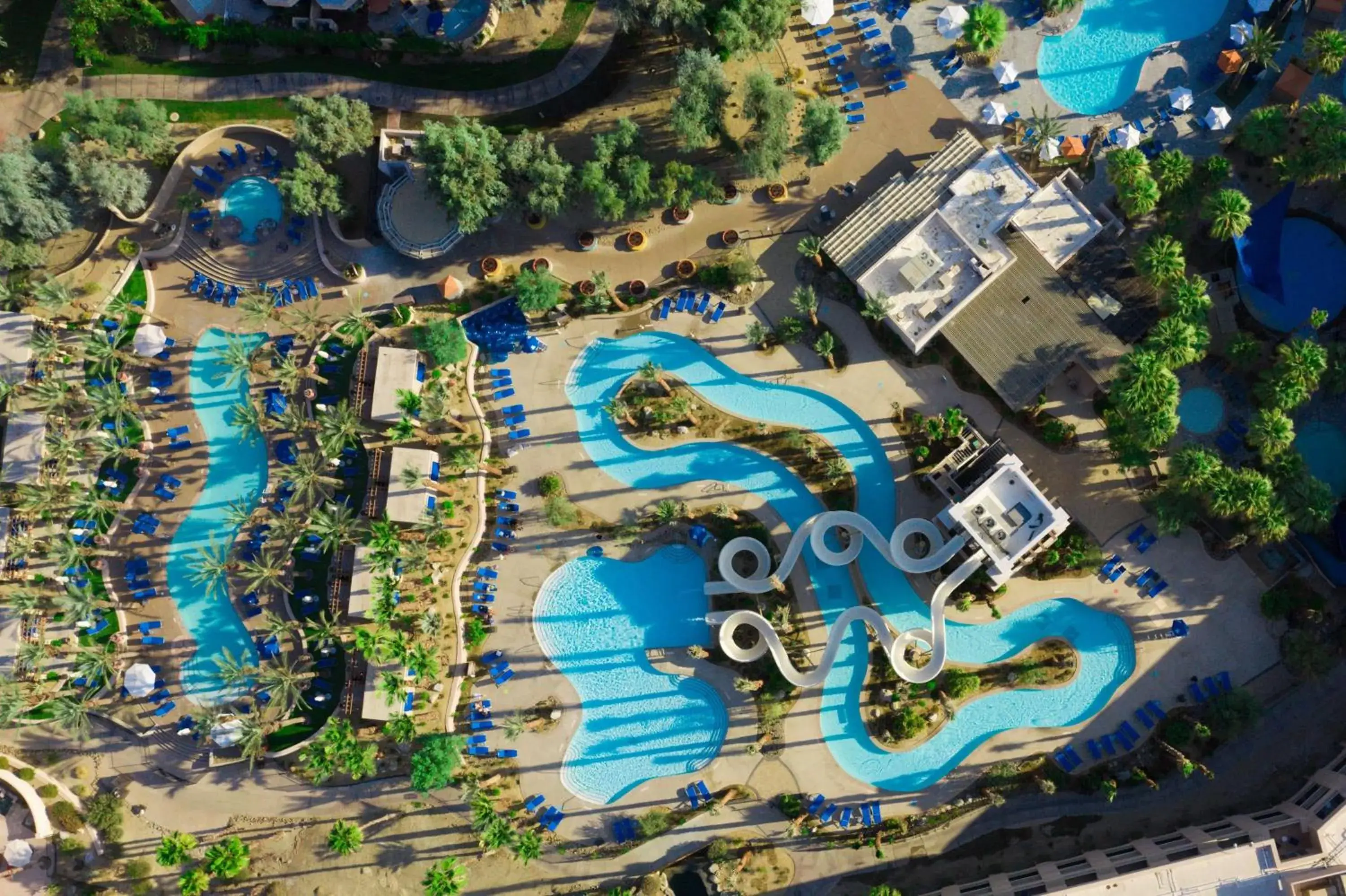 Swimming pool in Grand Hyatt Indian Wells Resort & Villas Swimming pool in Grand Hyatt Indian Wells Resort & Villas