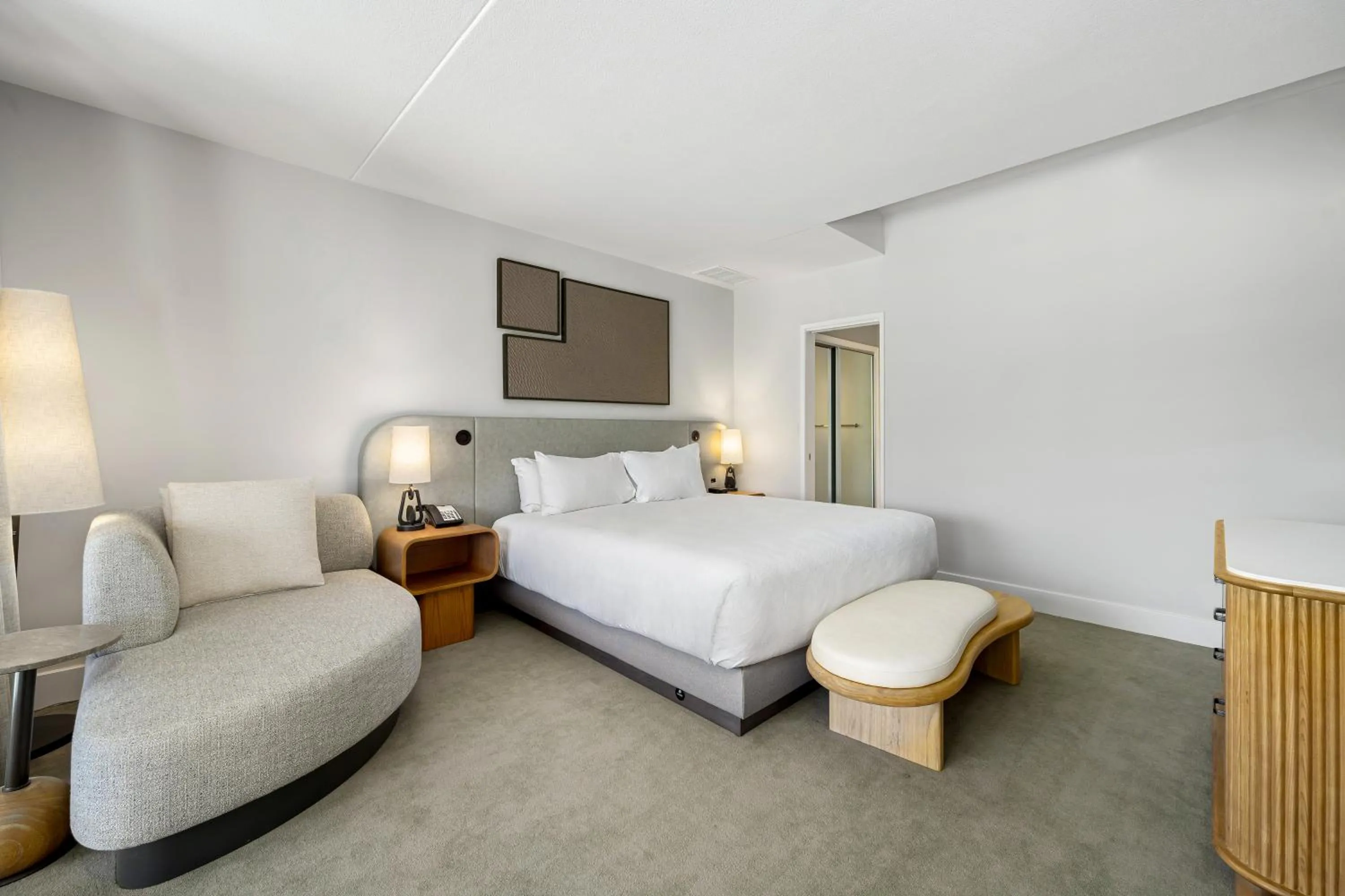 Bed in Grand Hyatt Indian Wells Resort & Villas