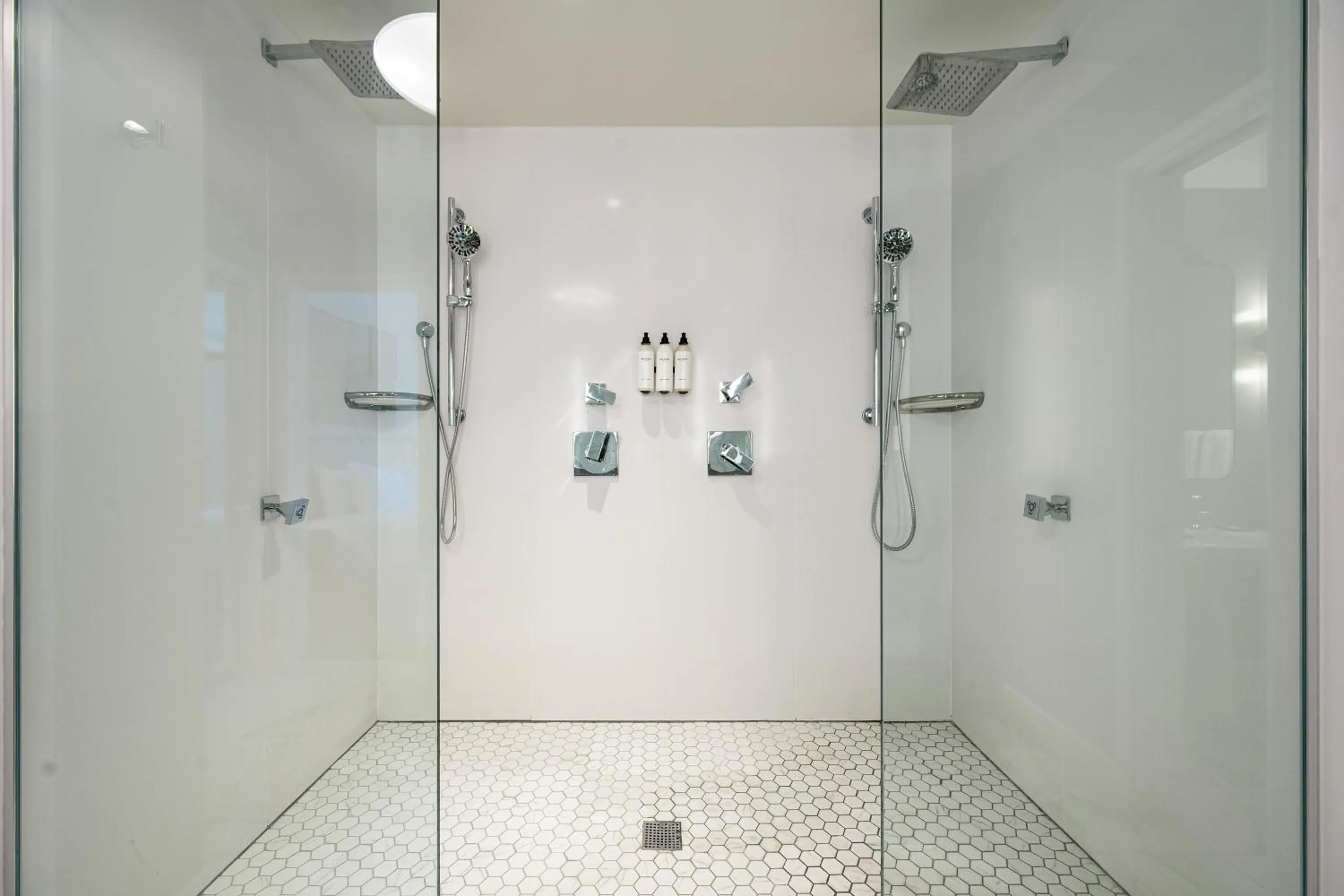 Shower in Grand Hyatt Indian Wells Resort & Villas