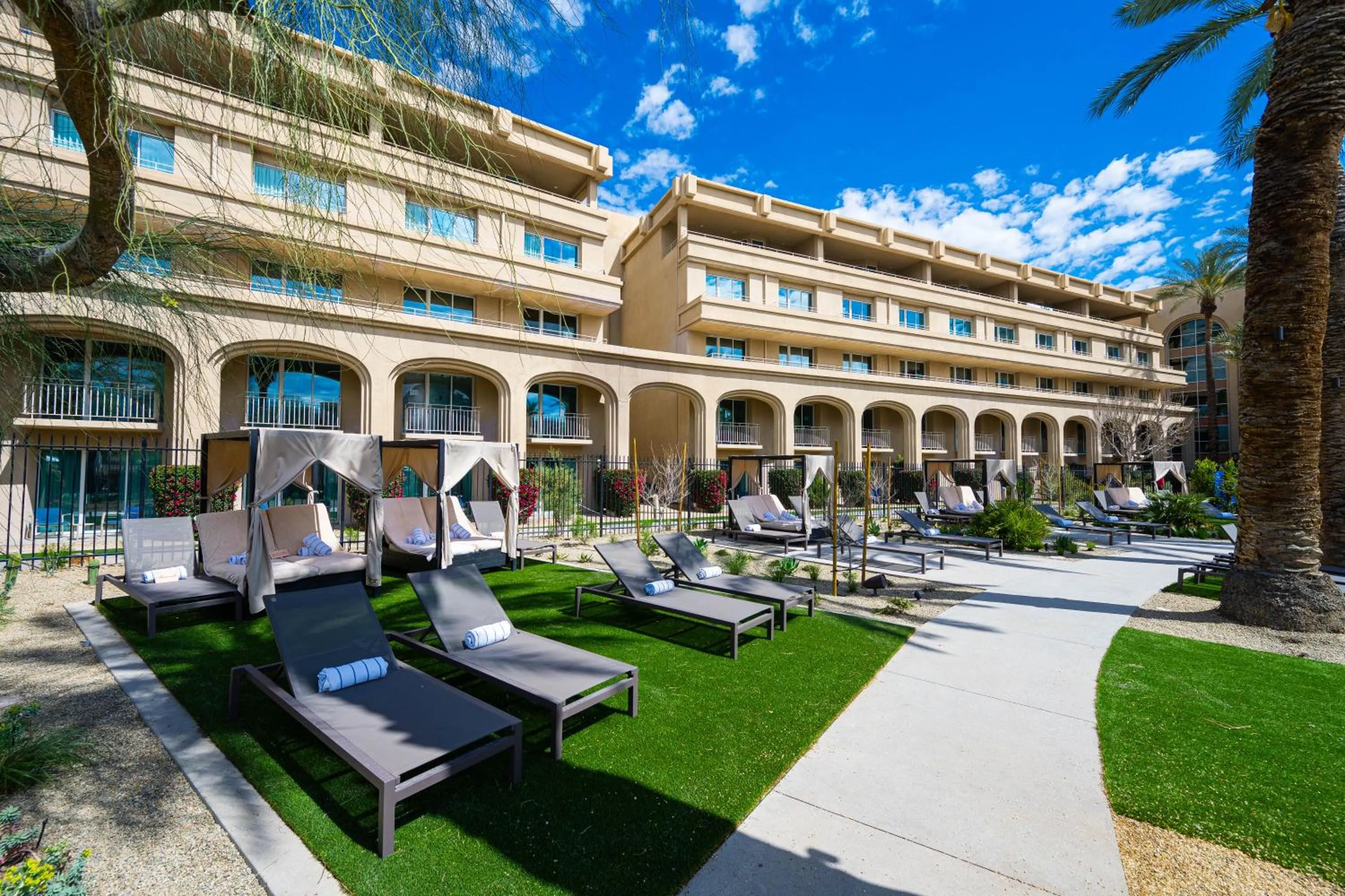Spring in Grand Hyatt Indian Wells Resort & Villas