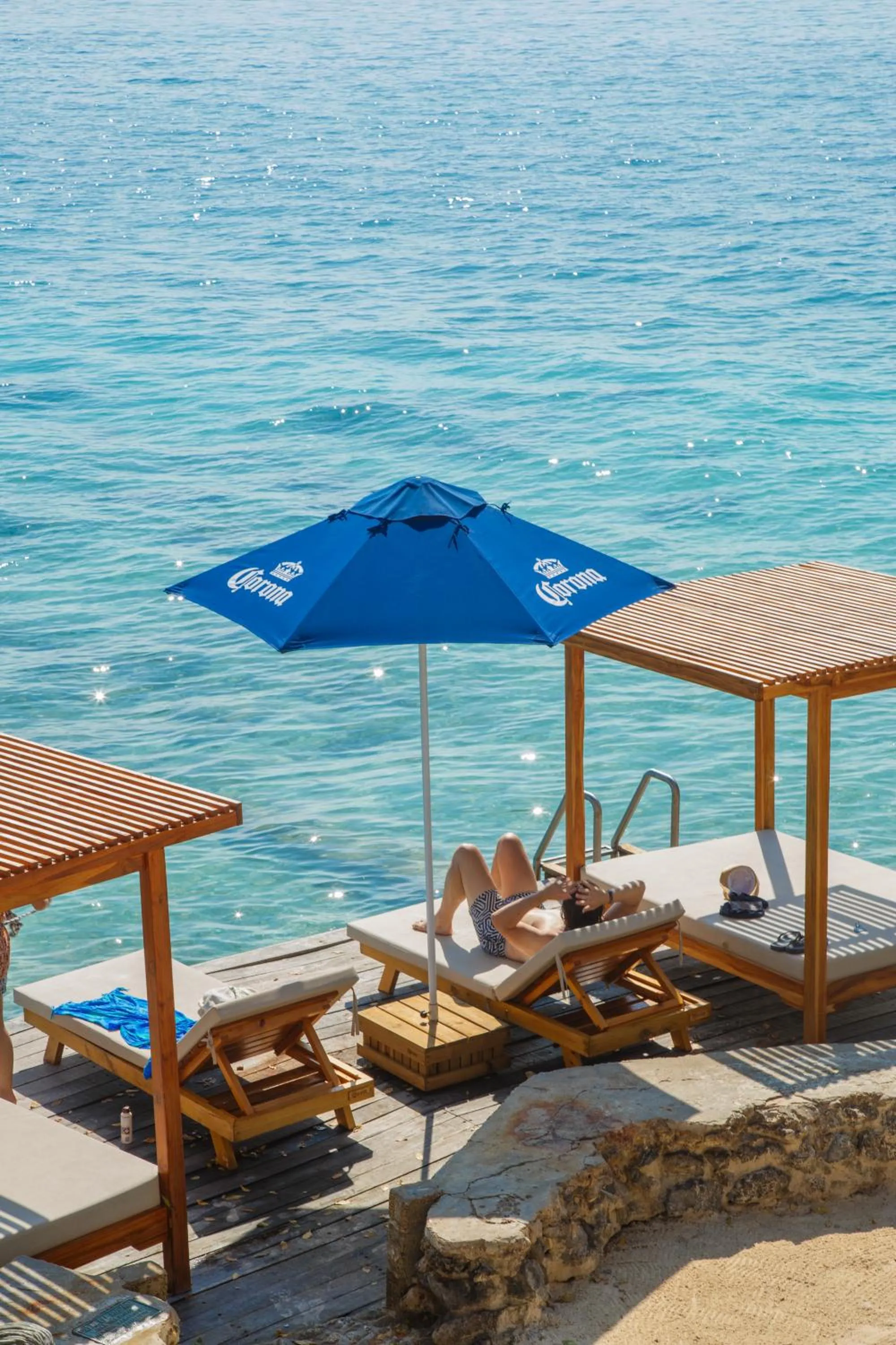 sunbed in Hotel Isla Del Pirata