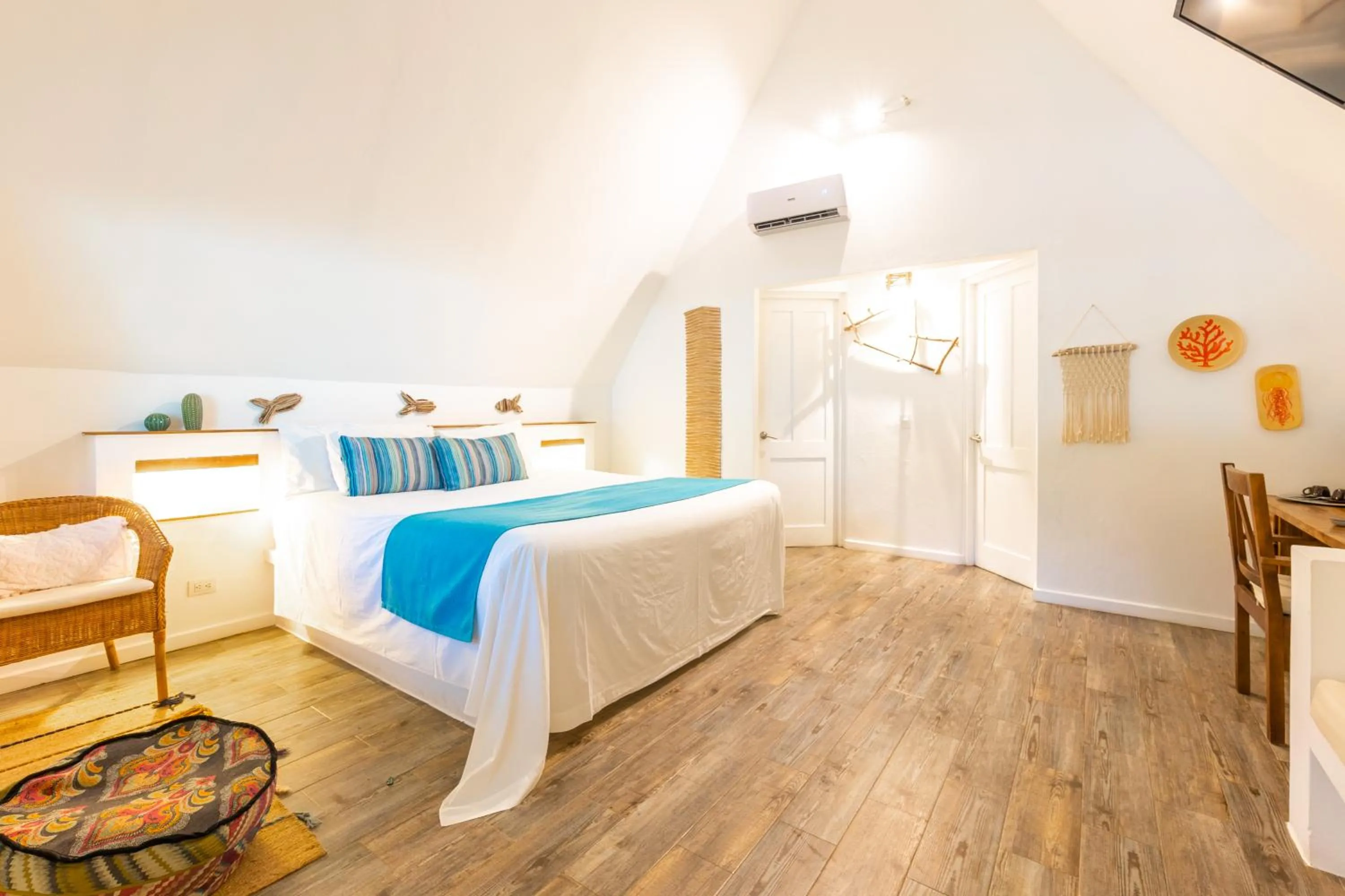 Bed in Punta Rucia Lodge Hotel Boutique & Spa