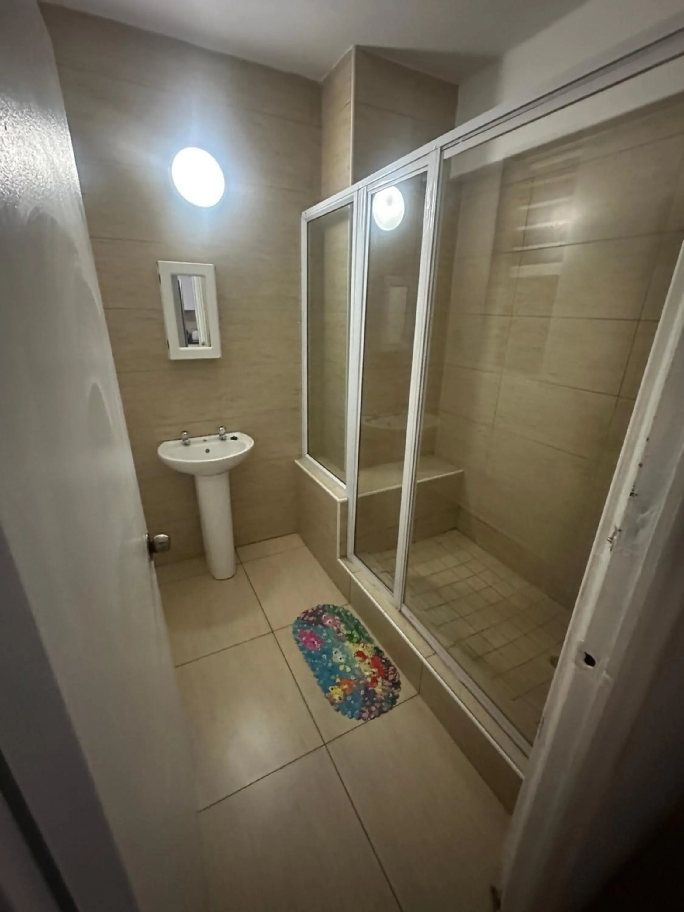 Sandz accomodation at 108