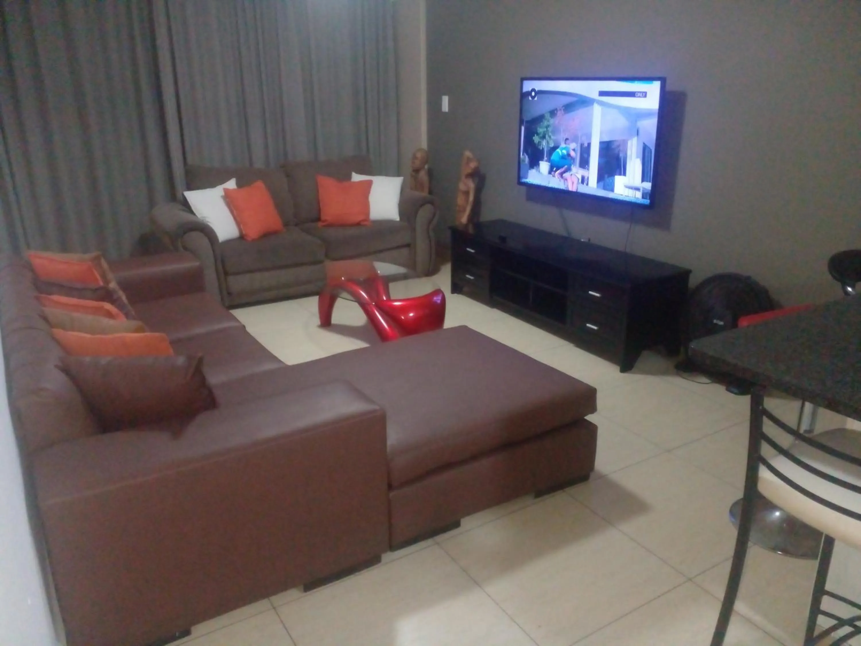 Sandz accomodation at 108