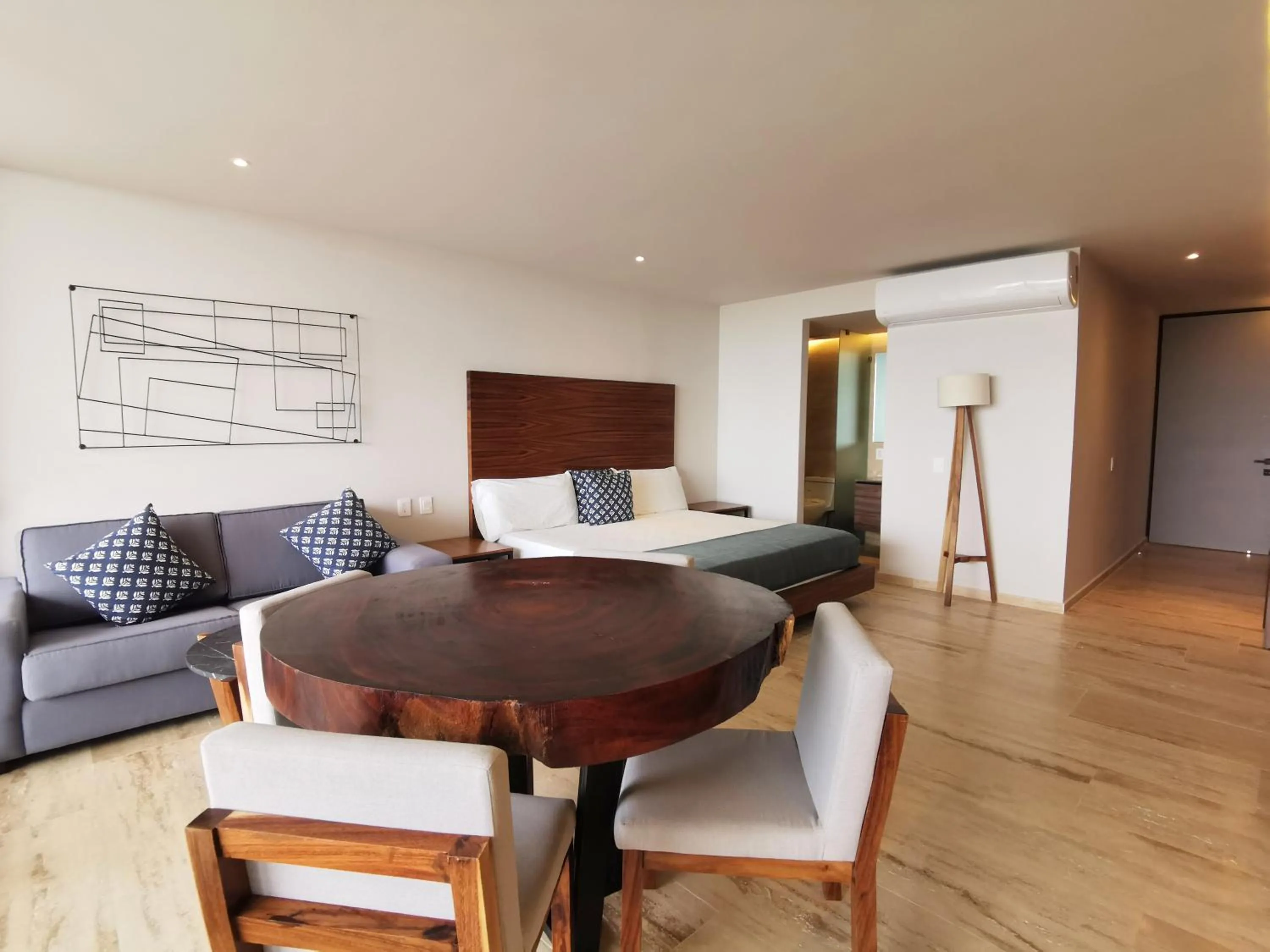 Luxury Suite with Partial Ocean View in Kaab South Beach by The Spot Rentals