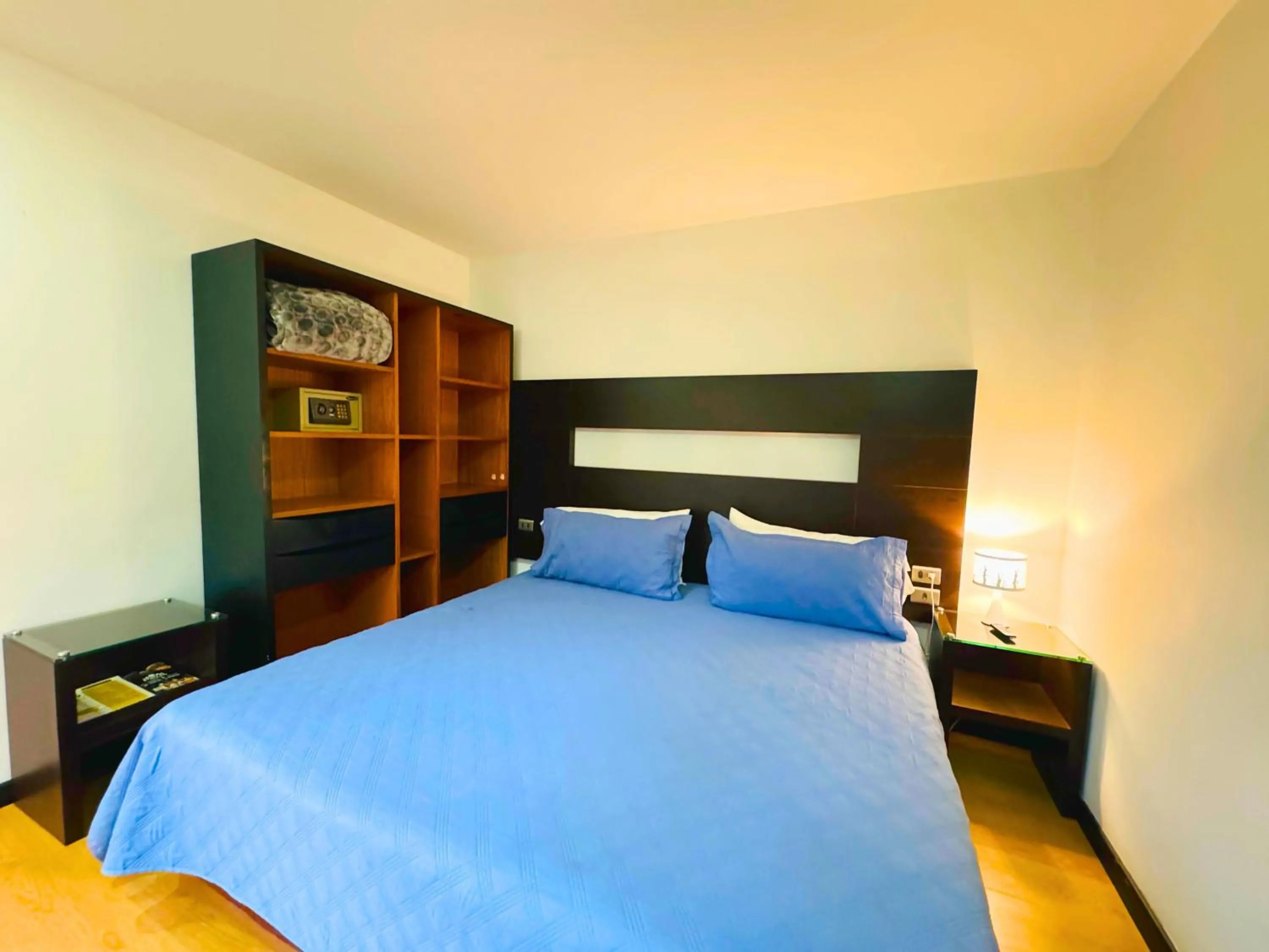 Bed in Aparta Suite Continental Bogotá