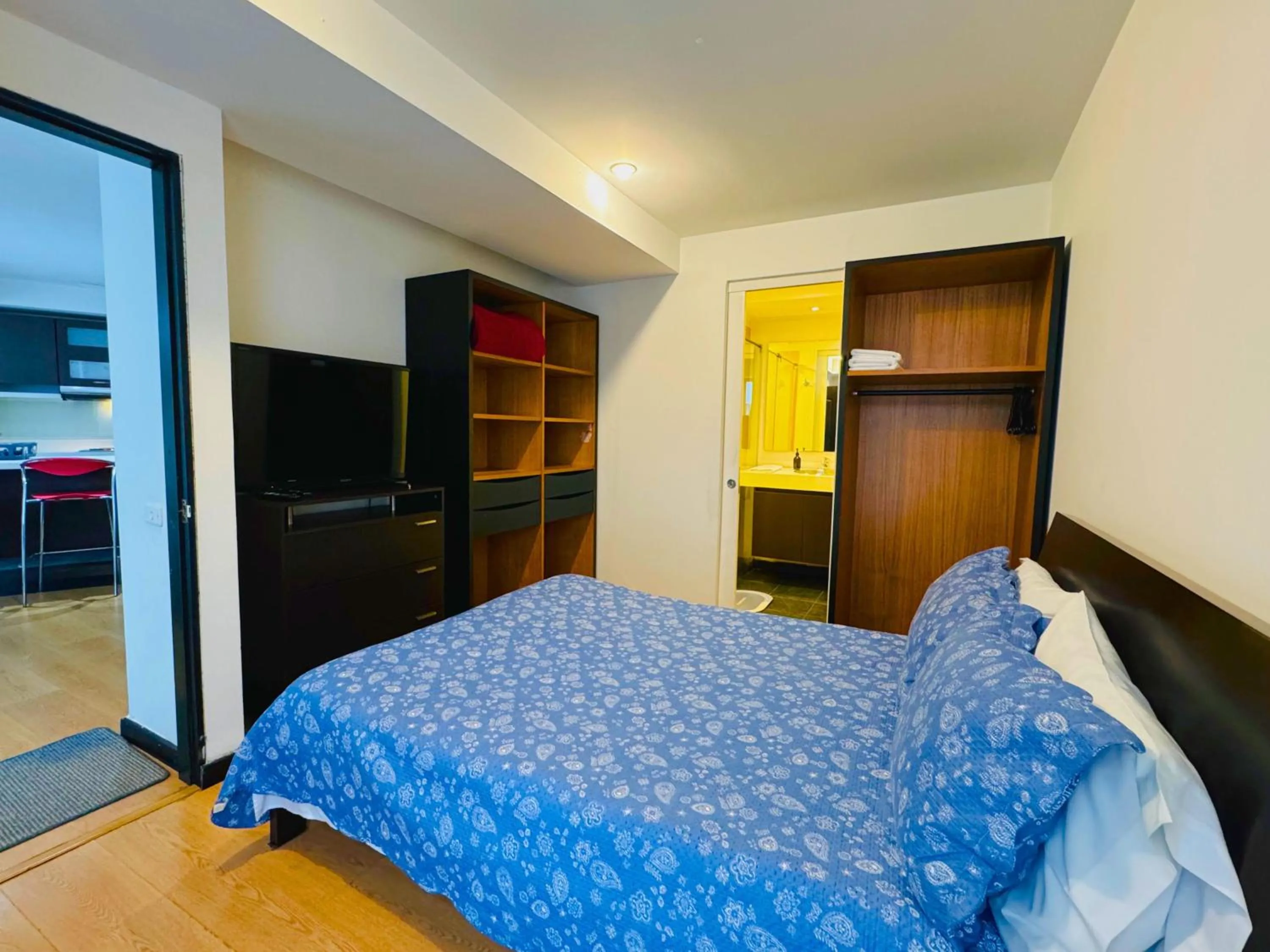 Bedroom, Bed in Aparta Suite Continental Bogotá