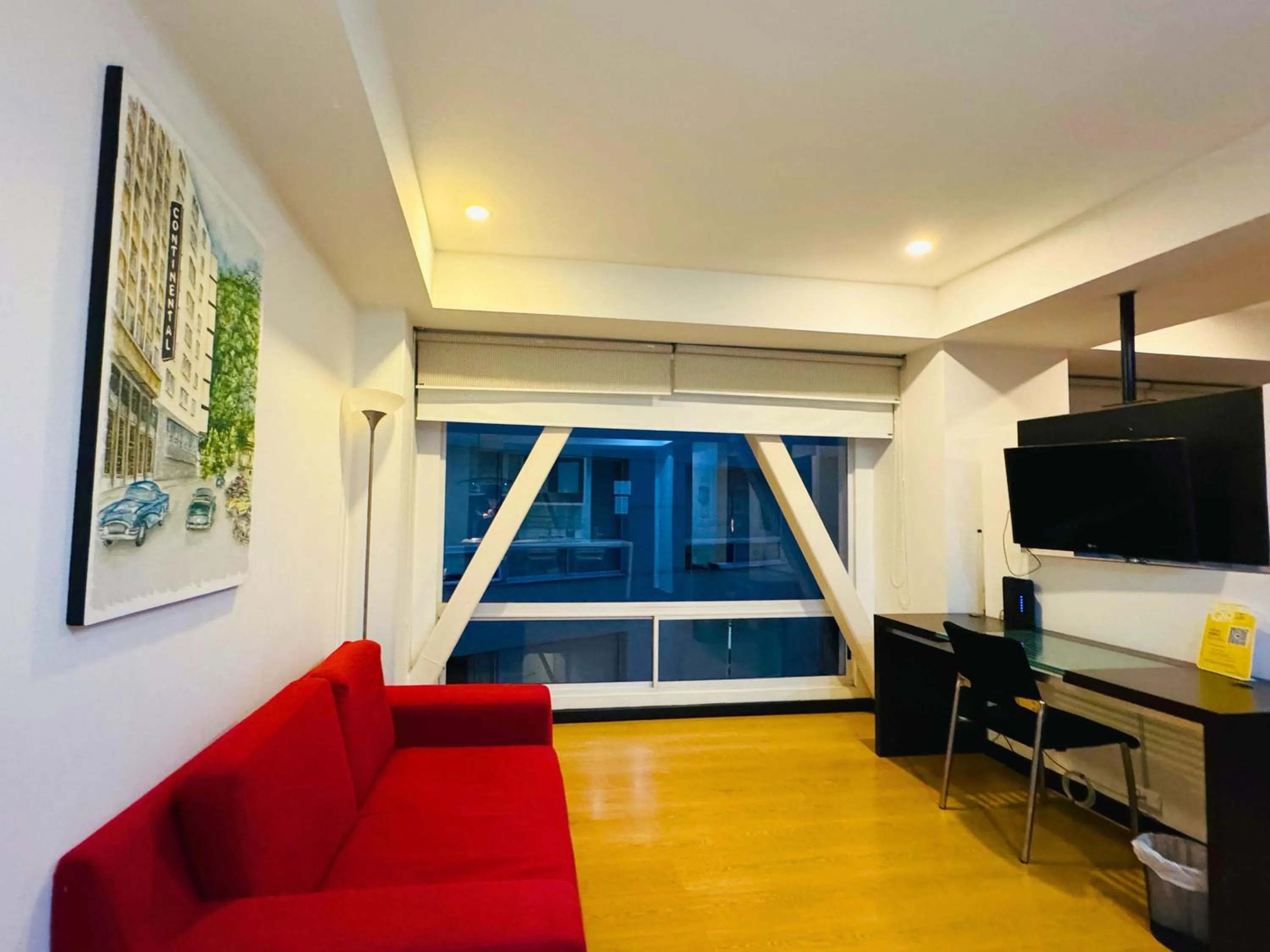 TV and multimedia in Aparta Suite Continental Bogotá