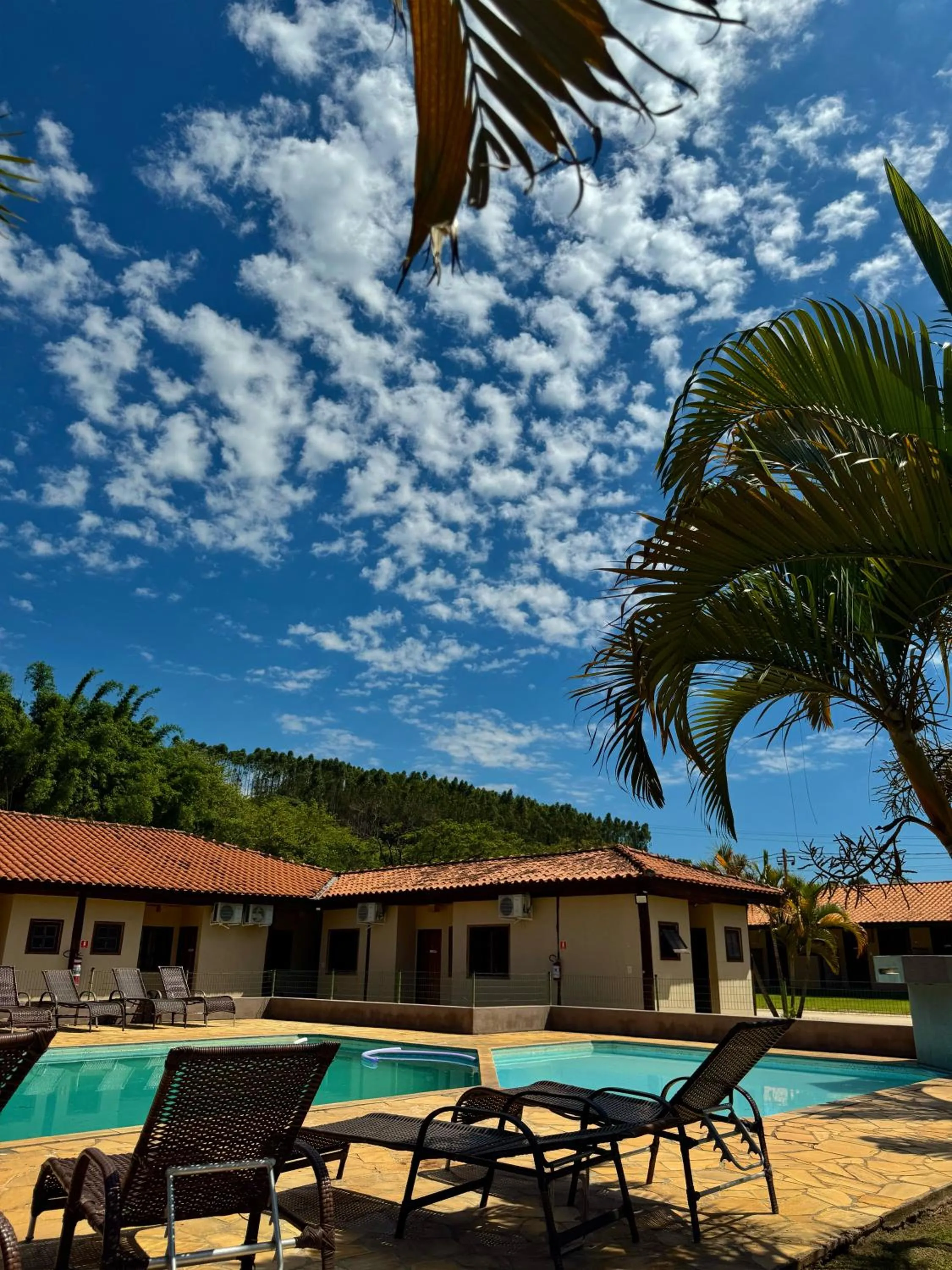 Swimming pool in Hotel Campestre Atibaia