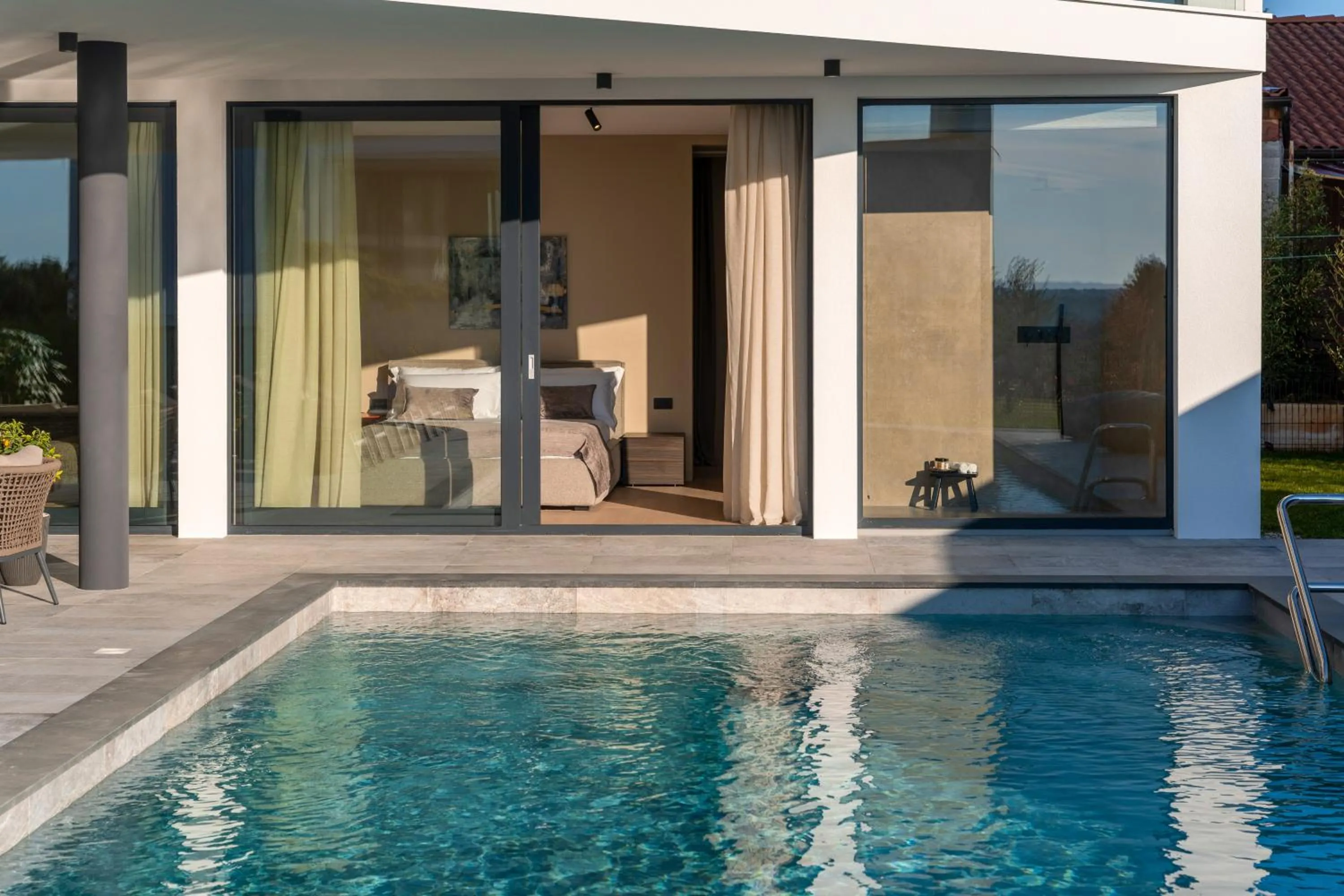 Swimming pool in Luxury Villa Aruna