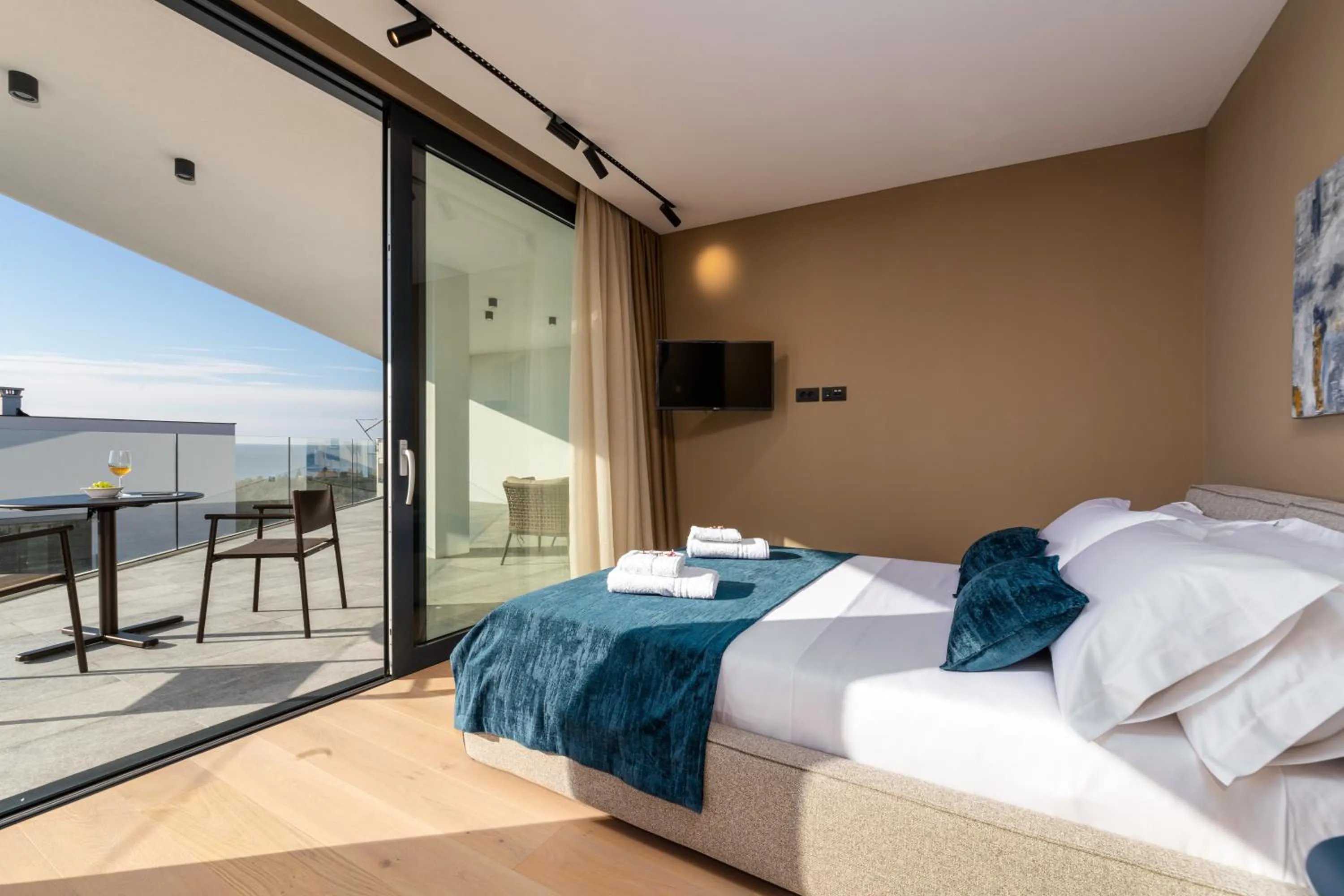 Bed in Luxury Villa Aruna