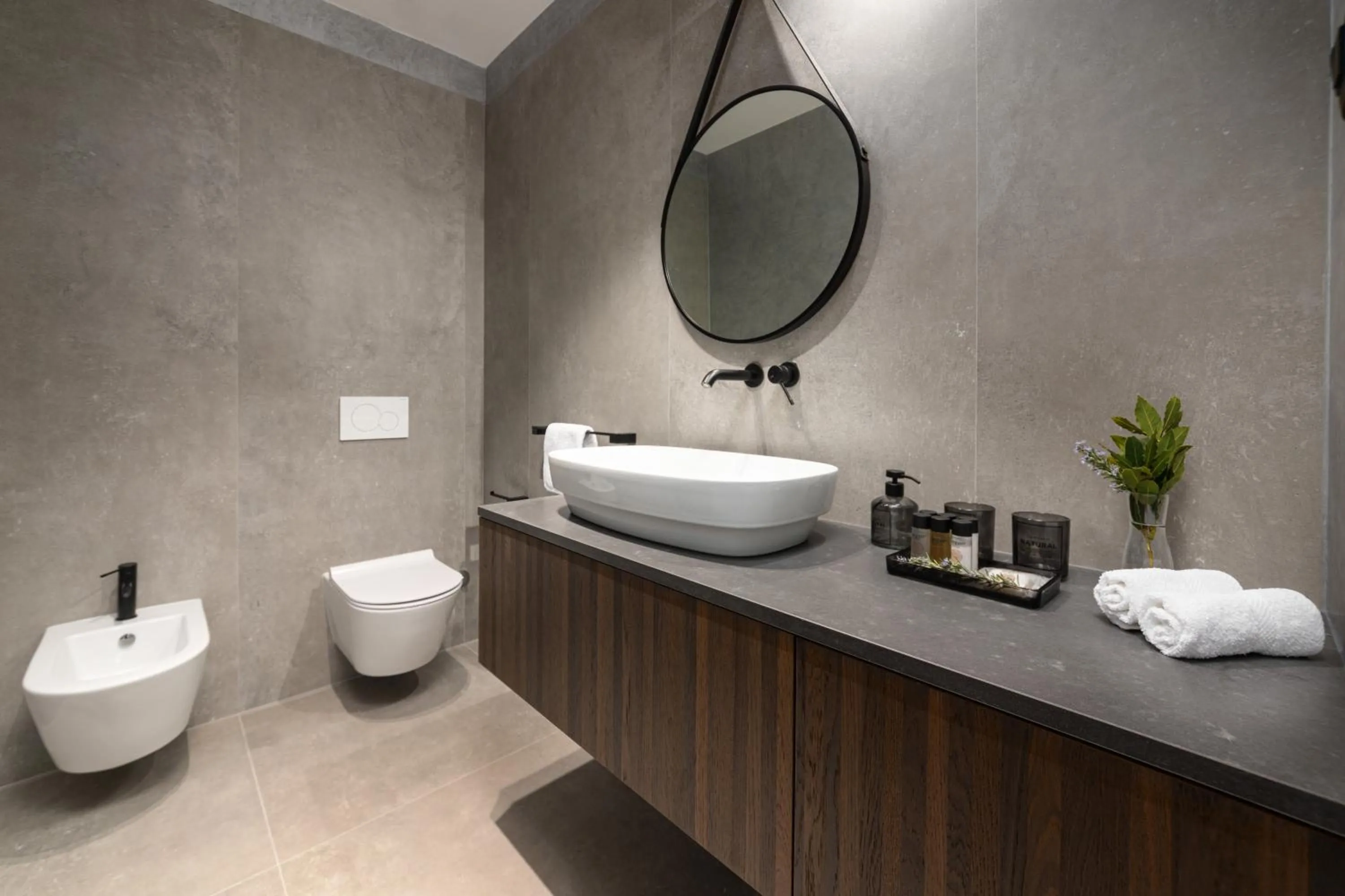 Bathroom in Luxury Villa Aruna