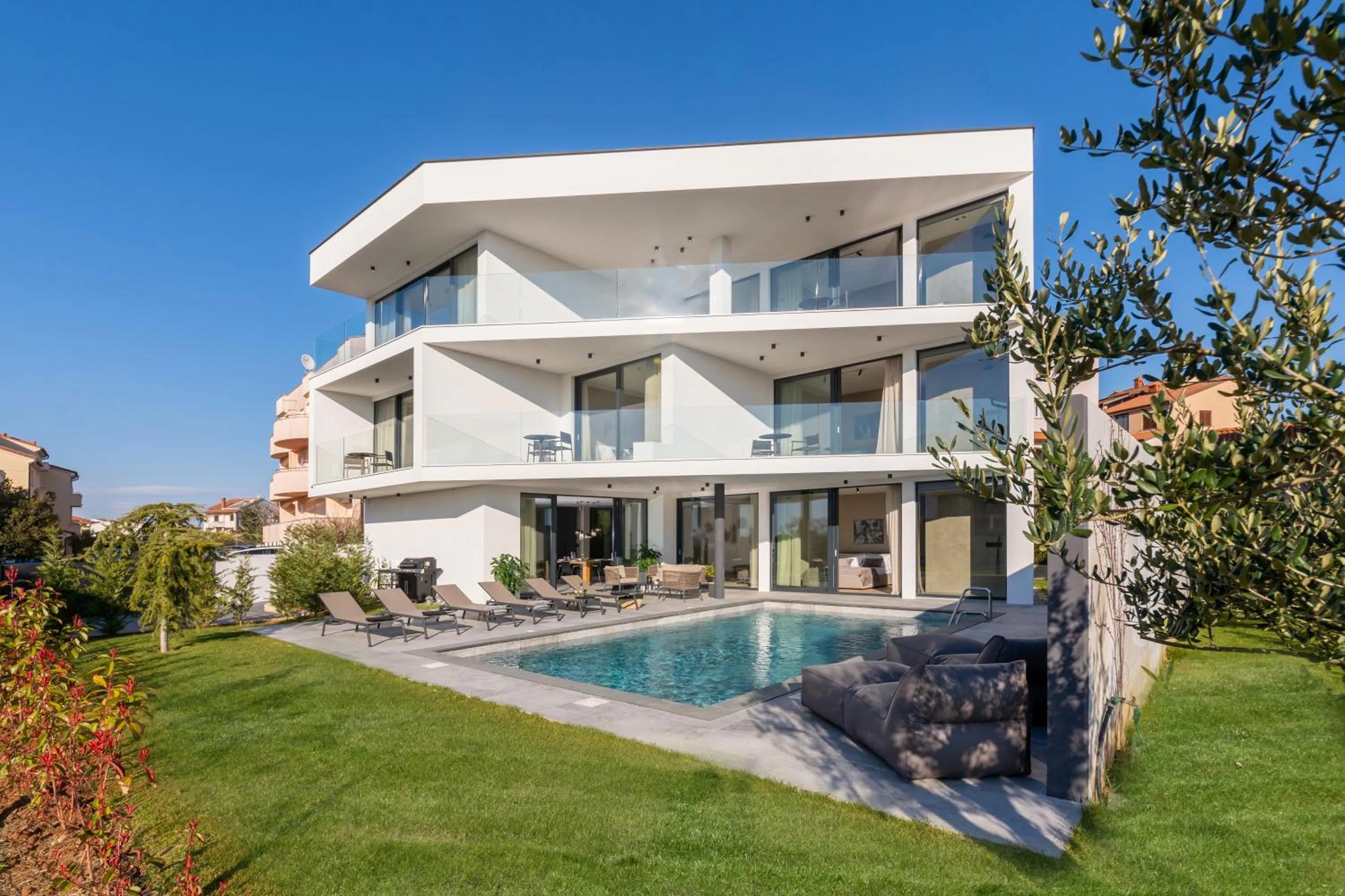 Property building in Luxury Villa Aruna