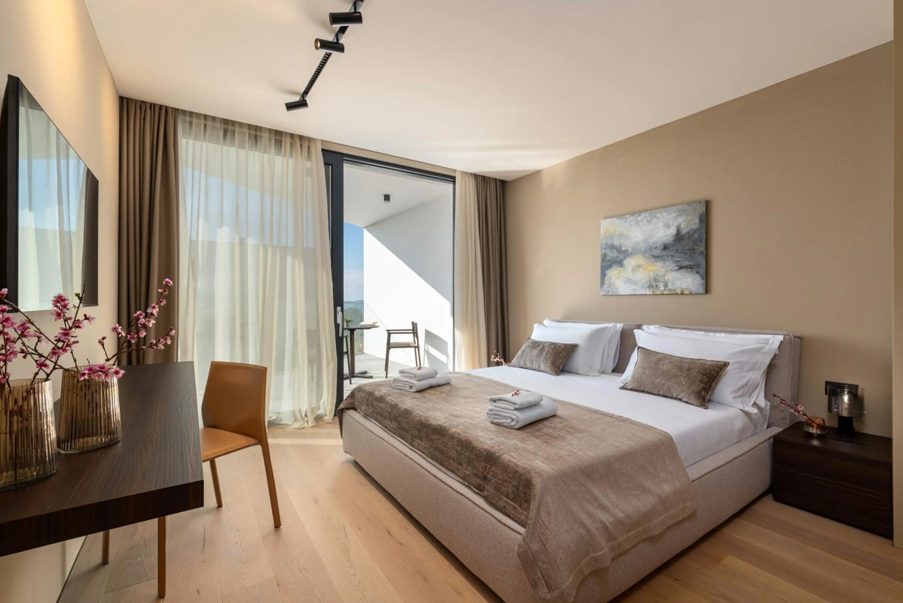 Photo of the whole room, Bed in Luxury Villa Aruna