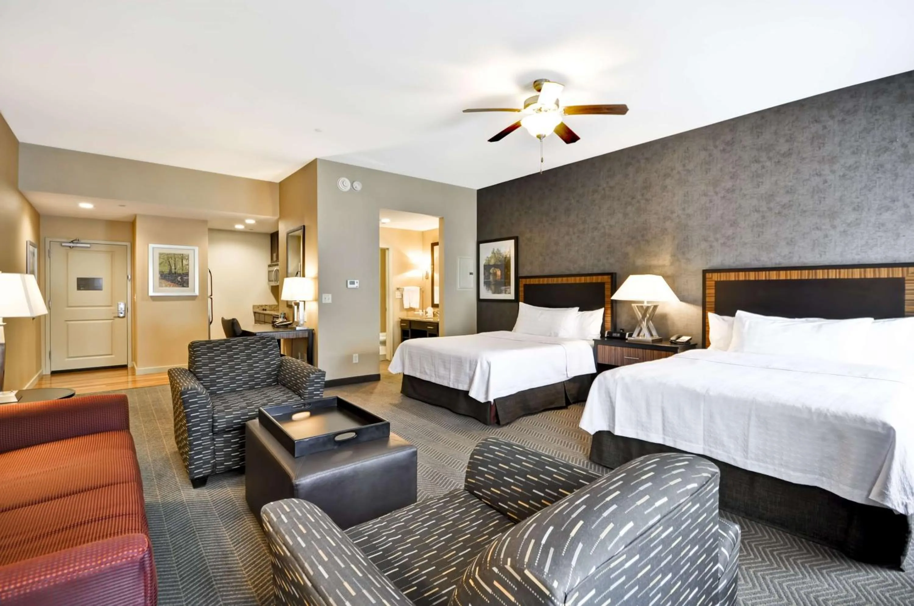 Photo of the whole room, Bed in Homewood Suites by Hilton Hartford / Southington CT
