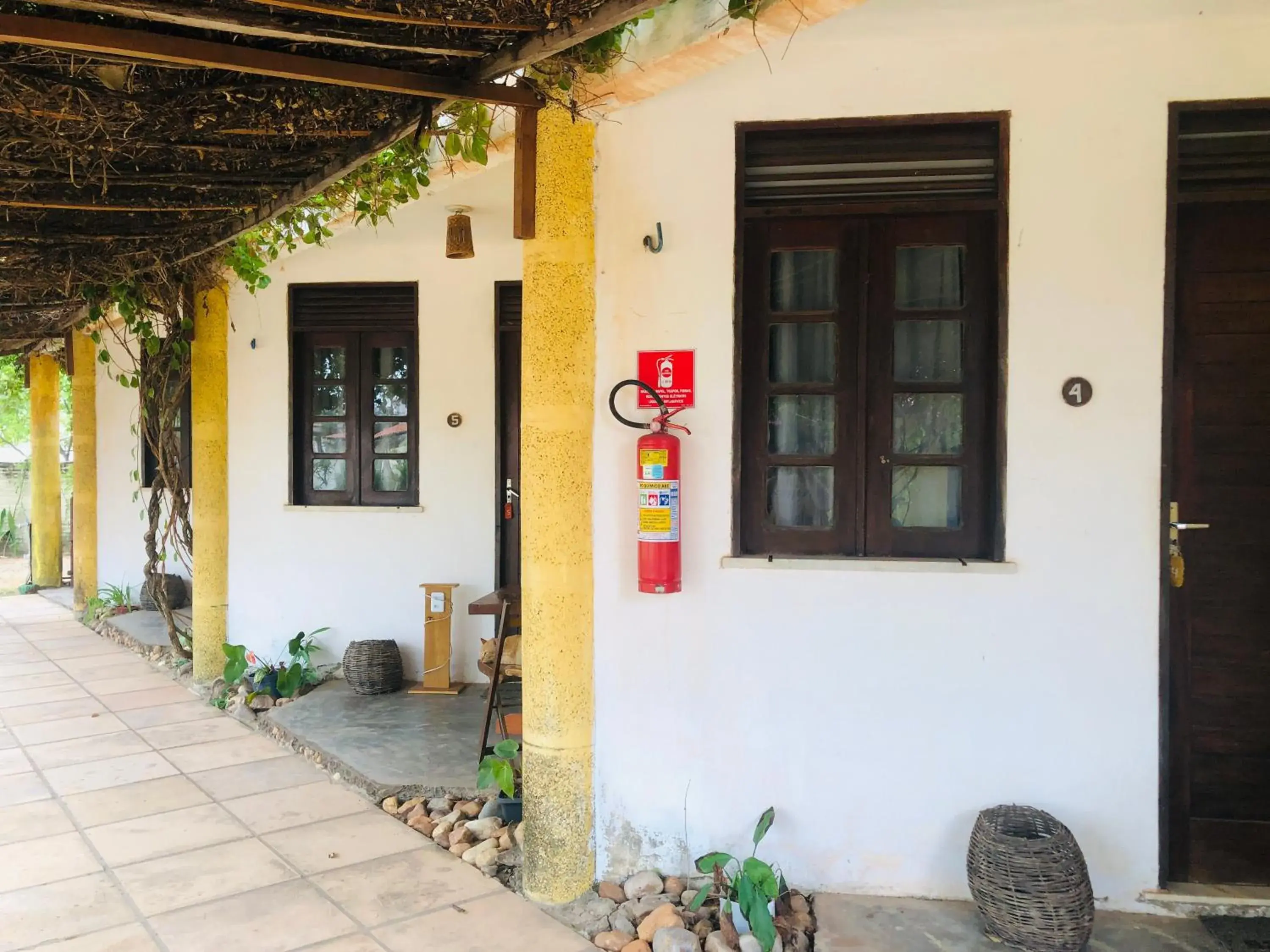 Standard Triple Room in Pousada Doromari Standard Triple Room in Pousada Doromari