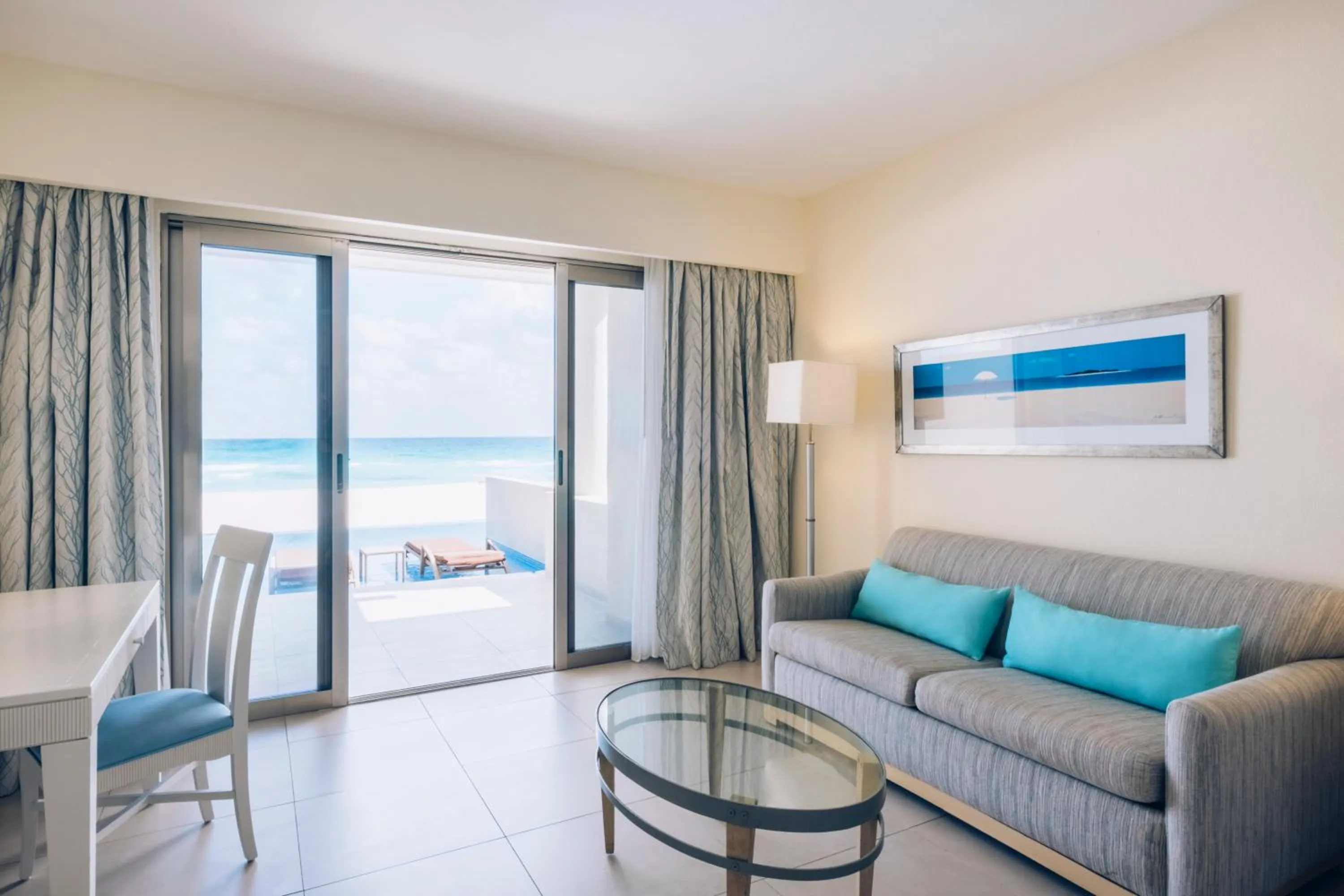 Living room in Iberostar Selection Cancun - All Inclusive