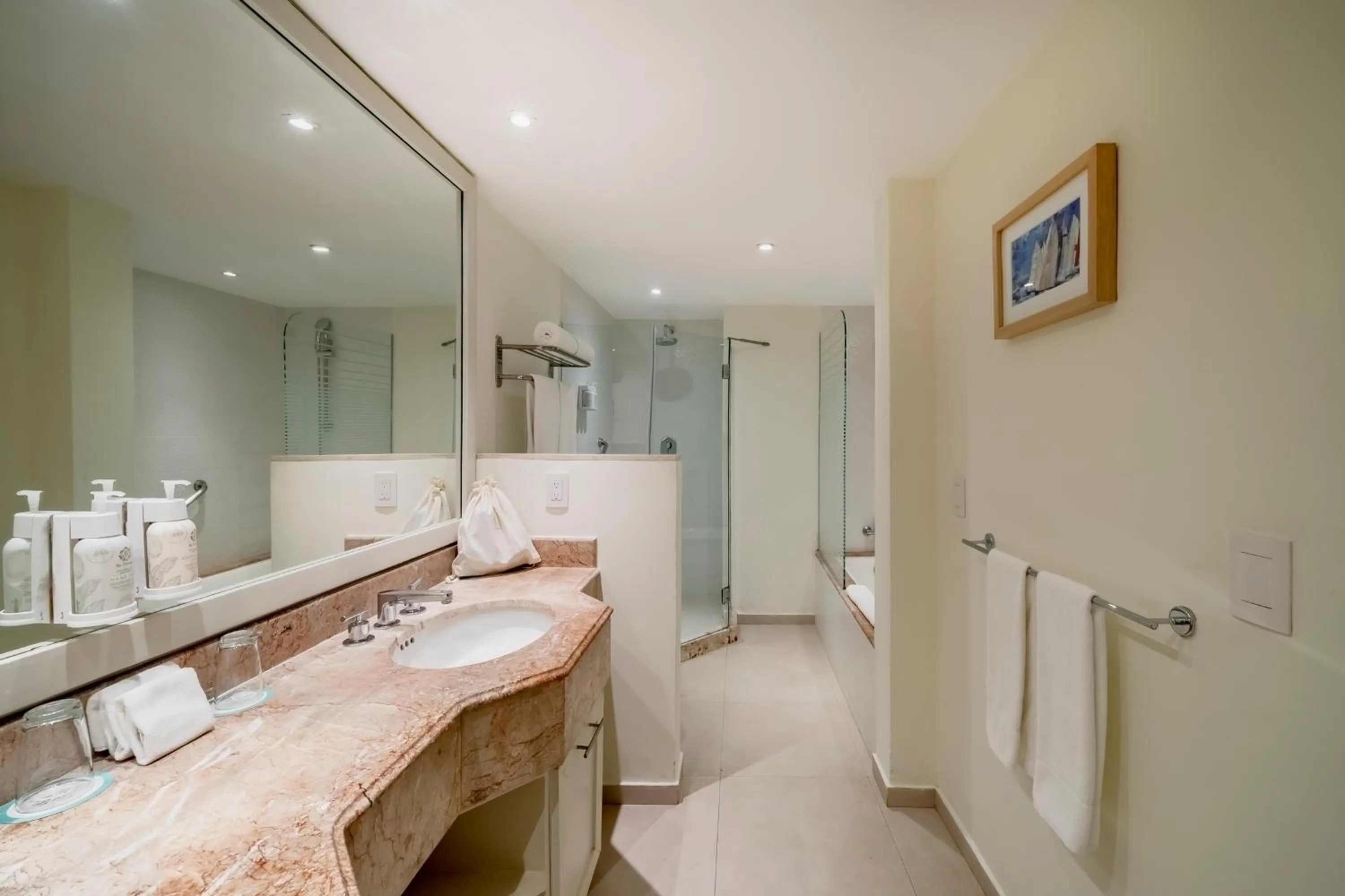 Shower in Iberostar Selection Cancun - All Inclusive