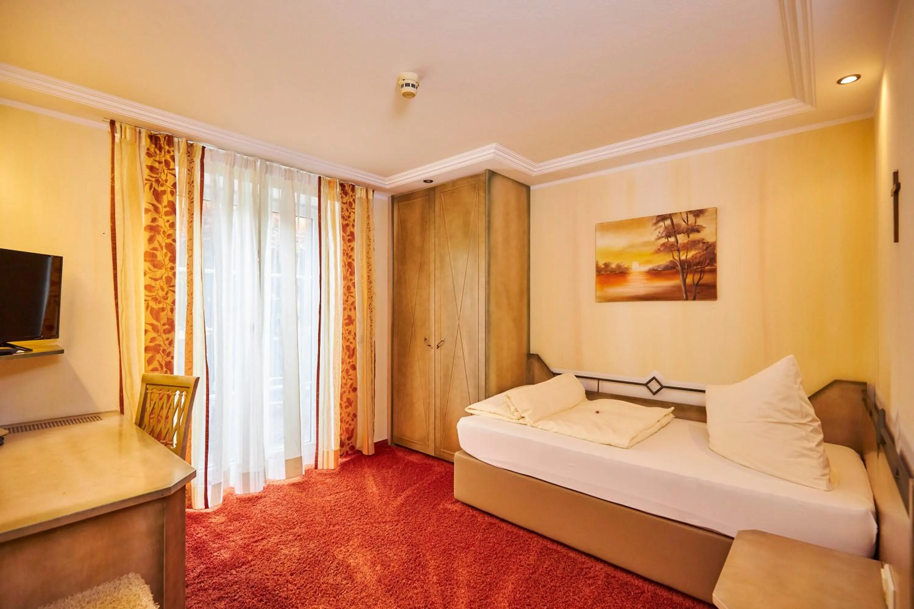 Bed in Flair Hotel Zum Schwarzen Reiter